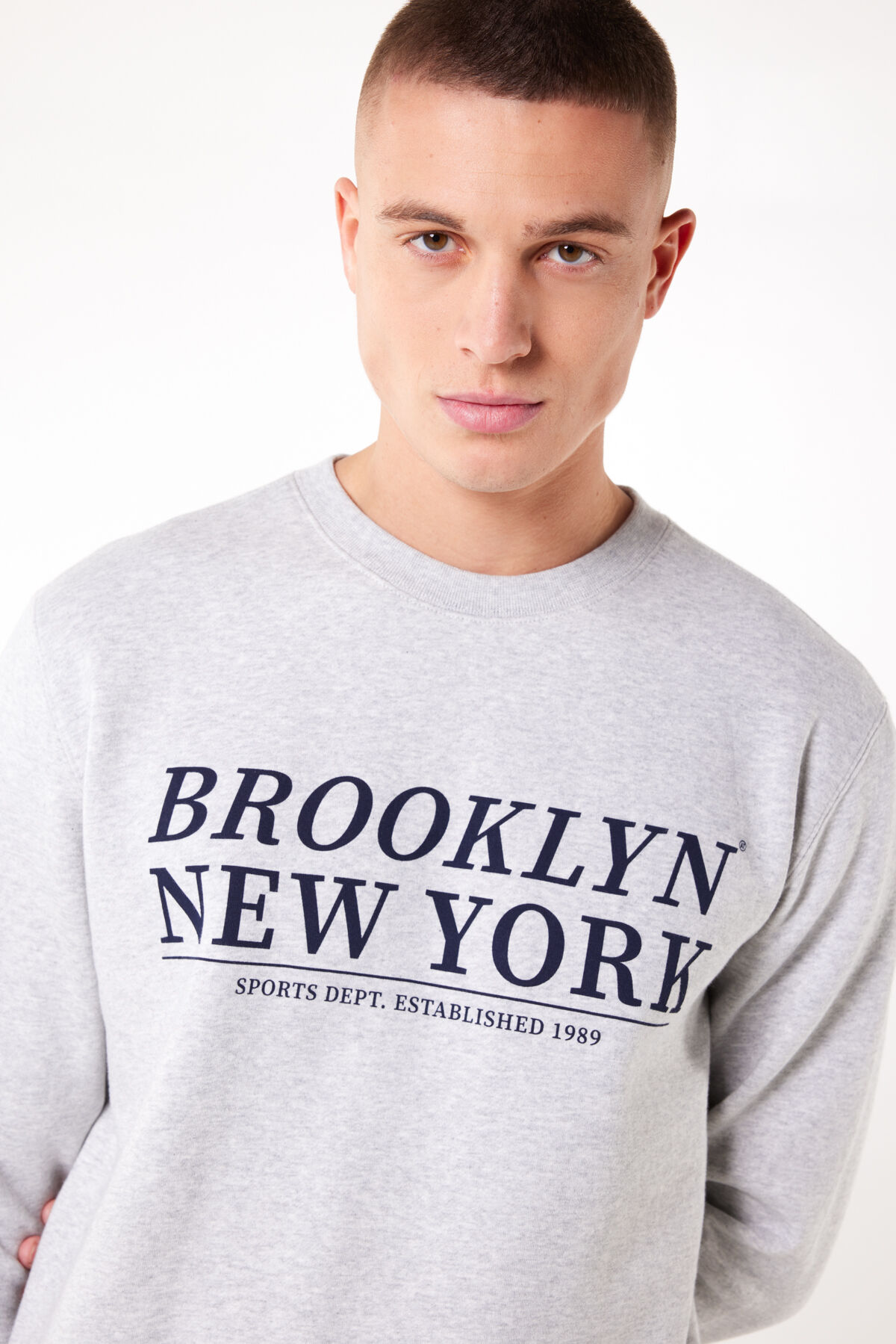 Sweater Syrus Crew image number 3