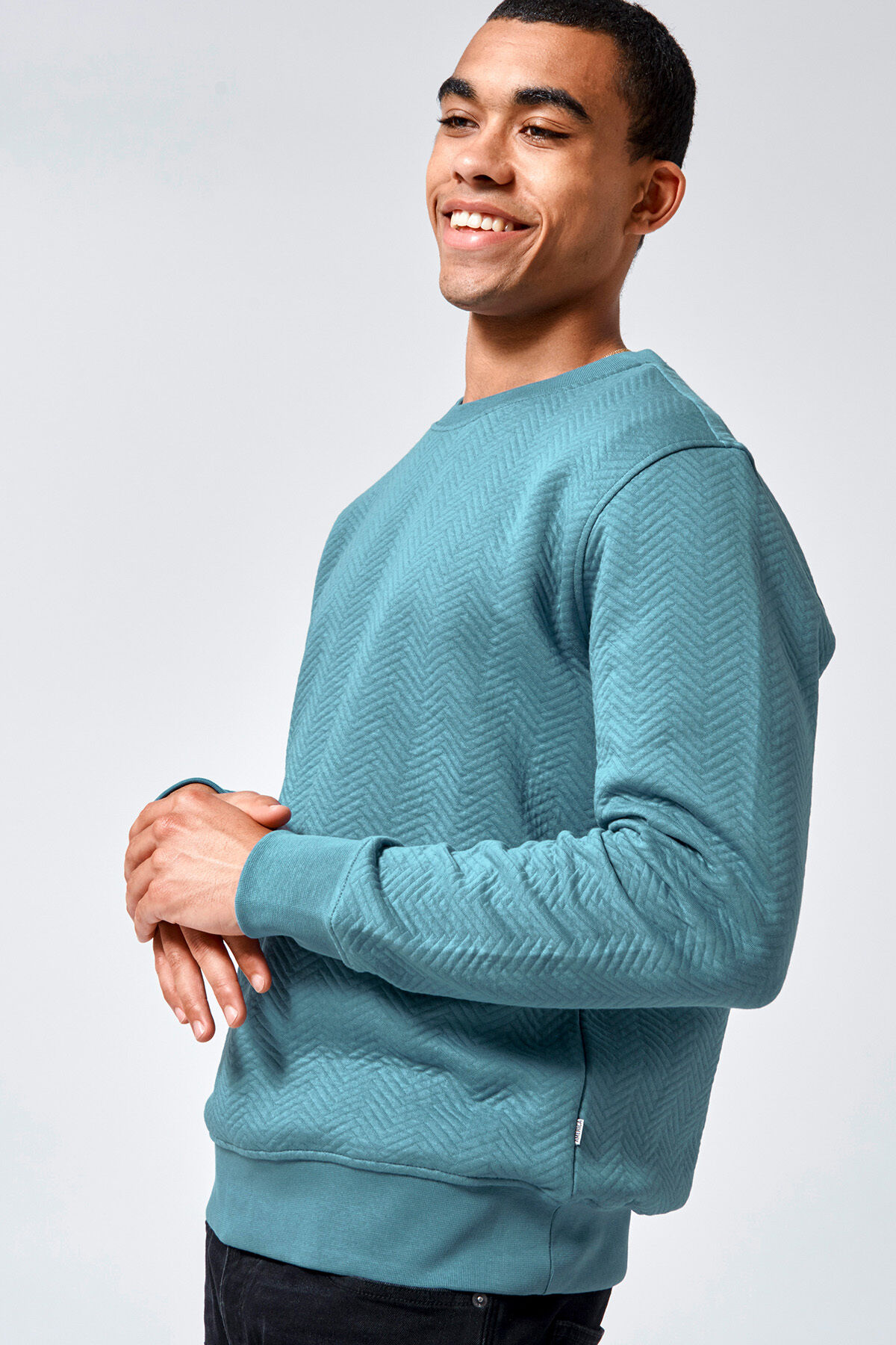 Sweater Saul image number 0