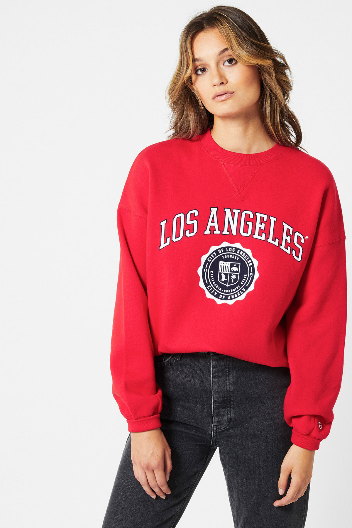 Sweater Sue image number 1