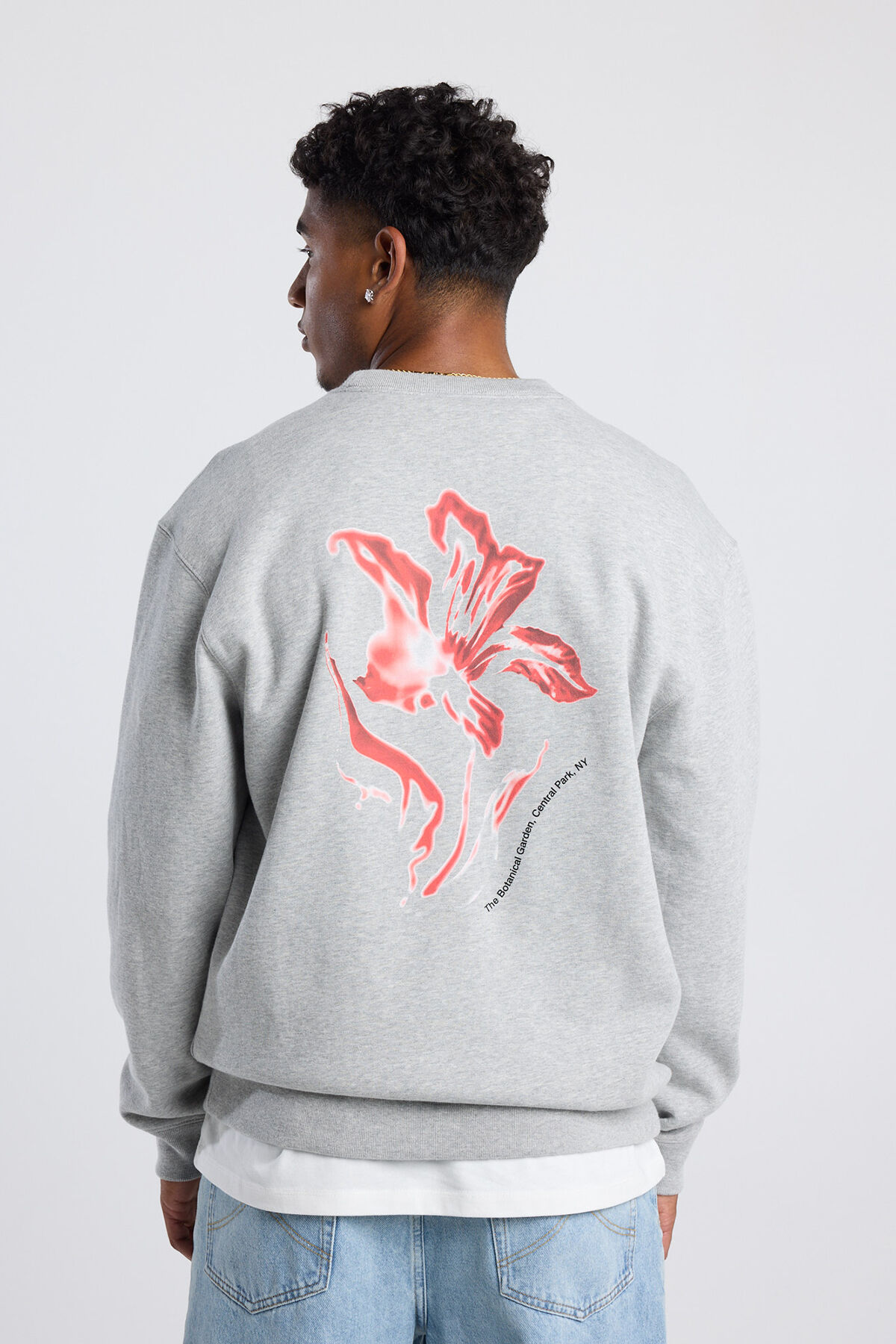 Sef Crew image number 3