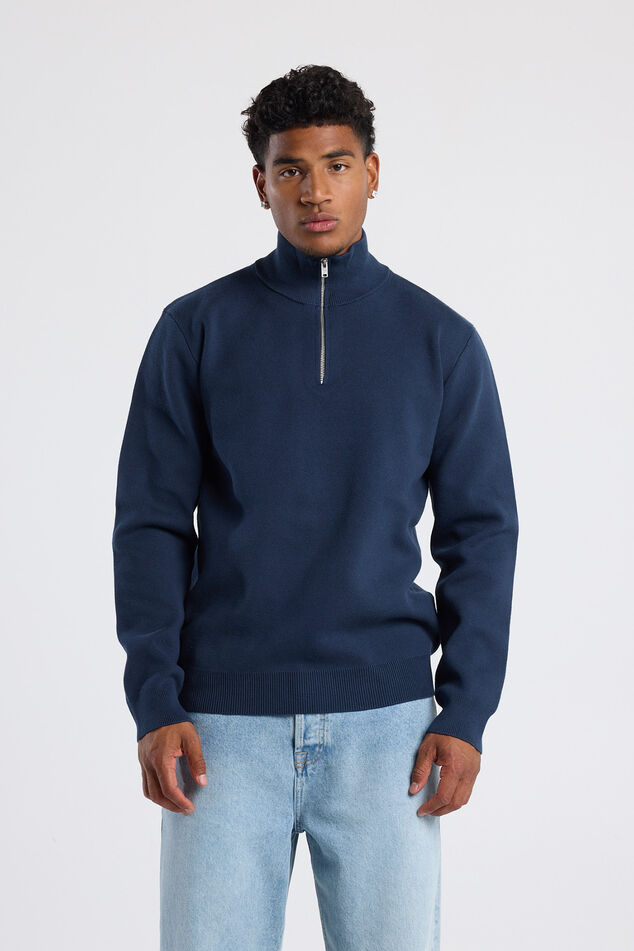 Konrad Halfzip image number 0