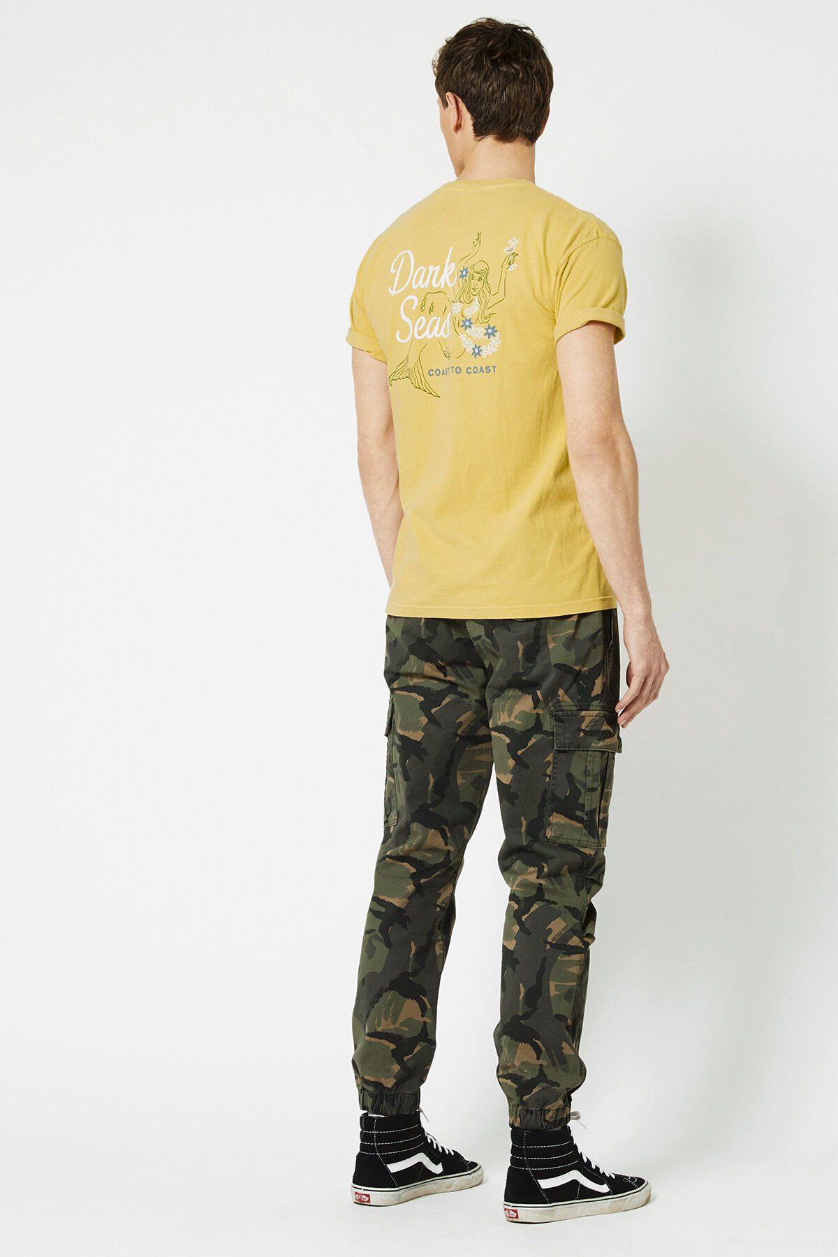 On the rocks Tee image number 2