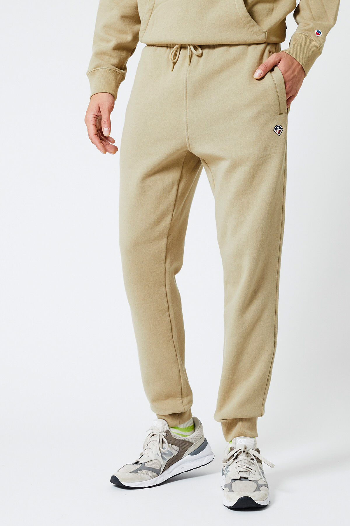 Carson image number 1