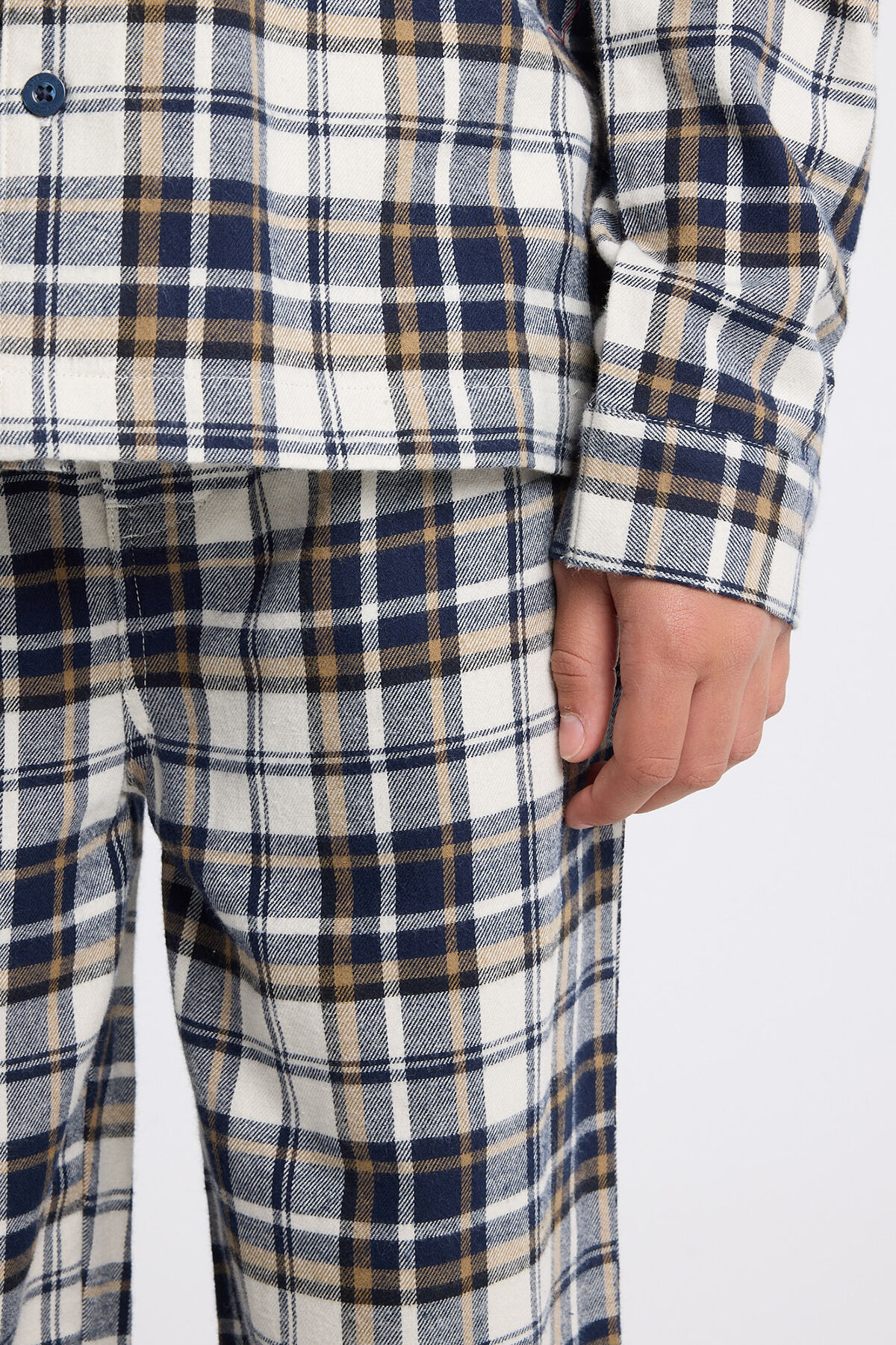 Nathan JR image number 3