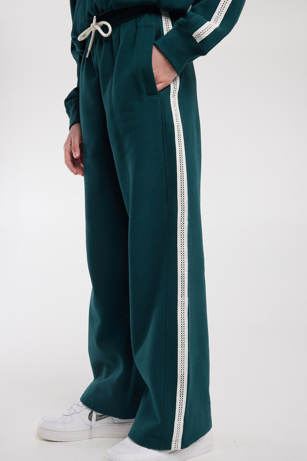 Celeste JR image number 3