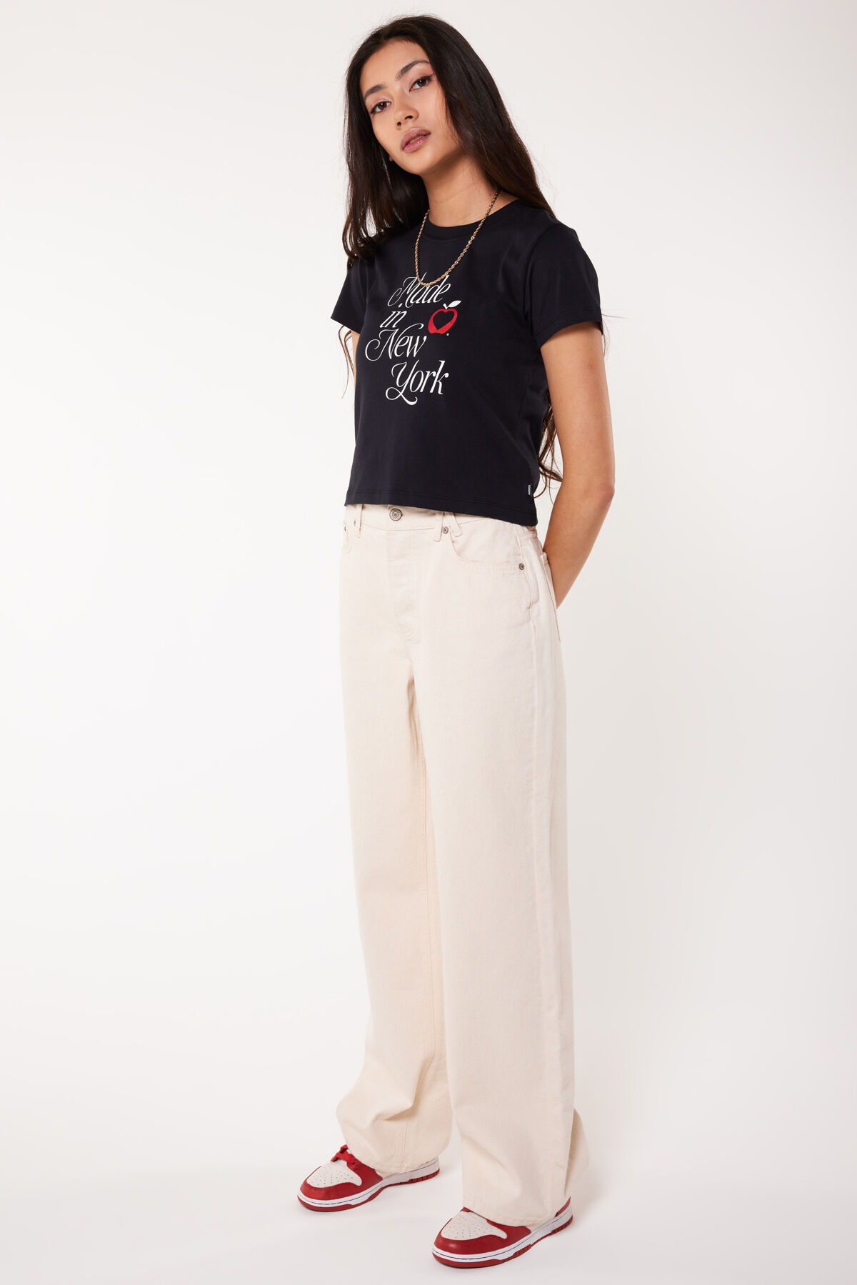 Olivia image number 1