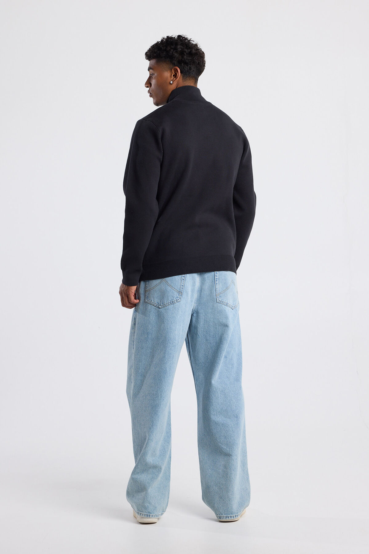 Konrad Quarter-zip image number 2