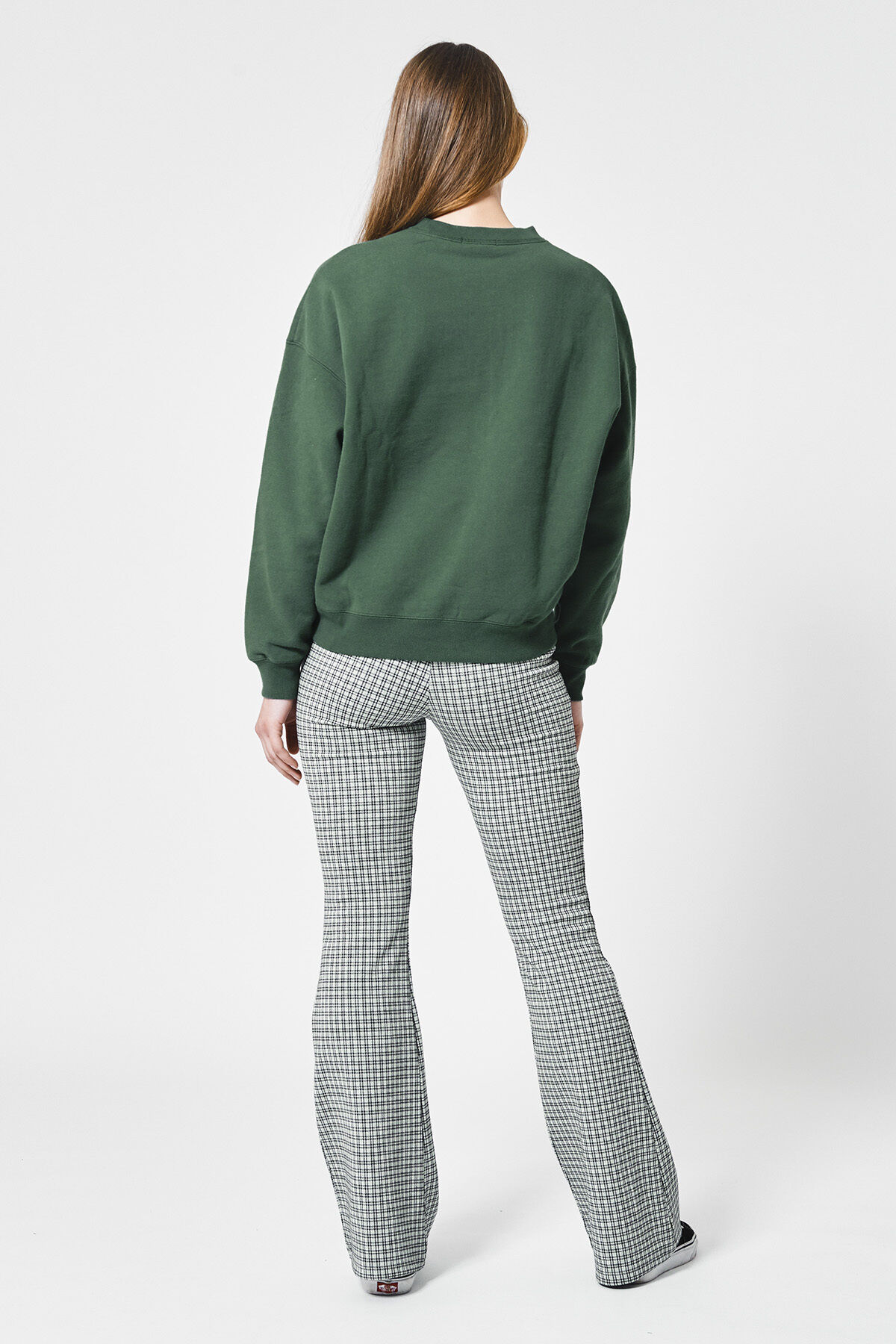 Sweater Sue image number 2