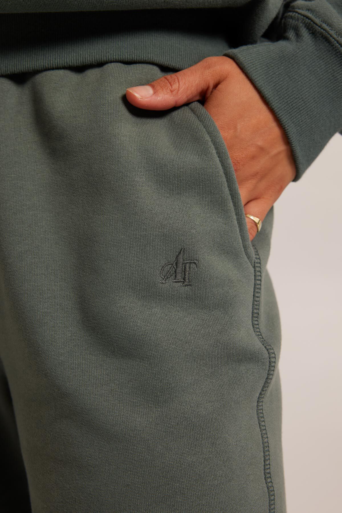 Jogginghose Caro image number 3