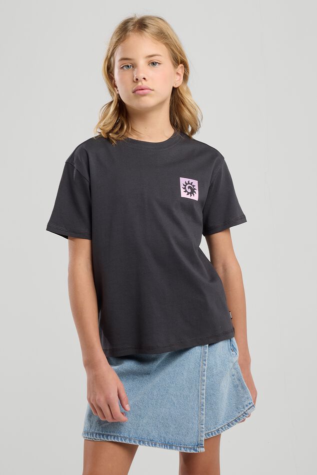 Elissa jr image number 0