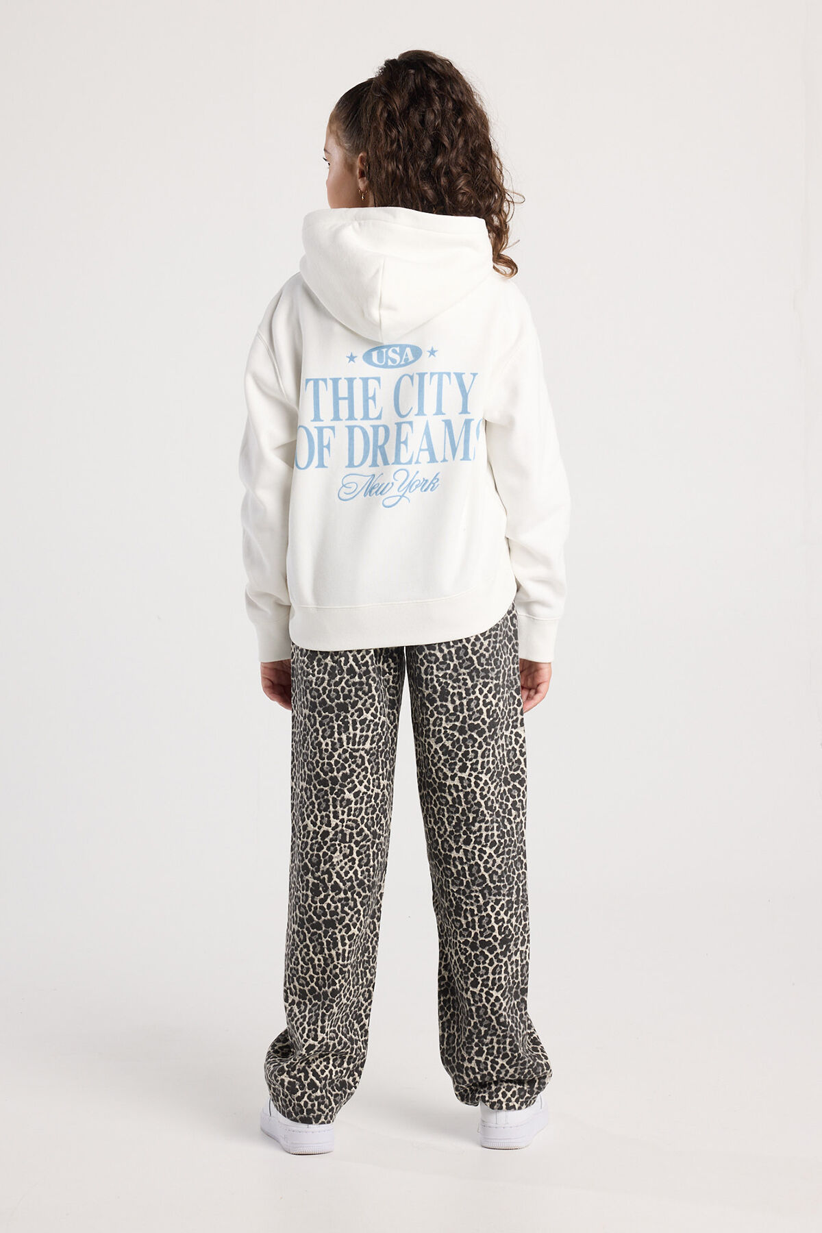 Sadie hood JR image number 2