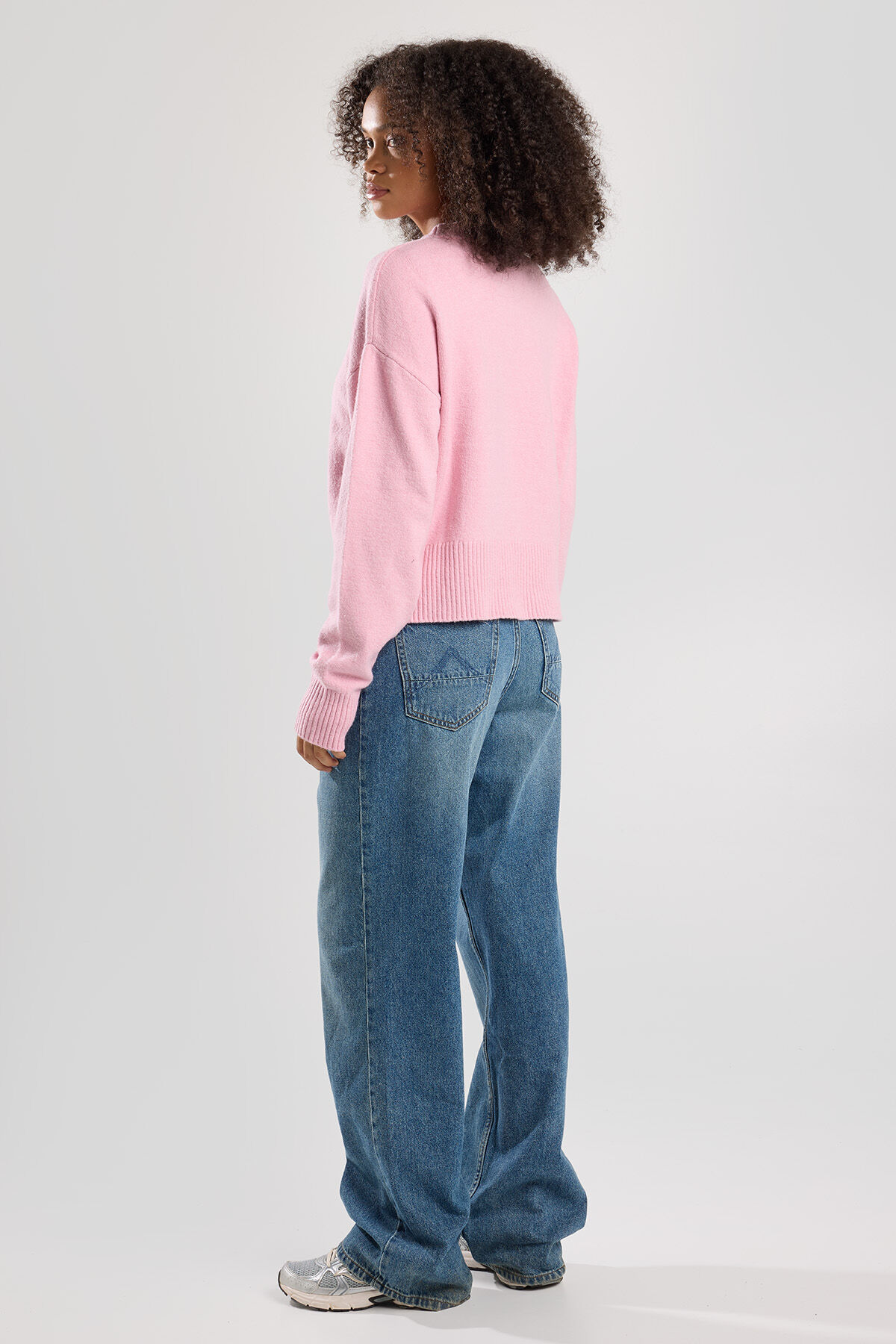 Sweat Kaya image number 1