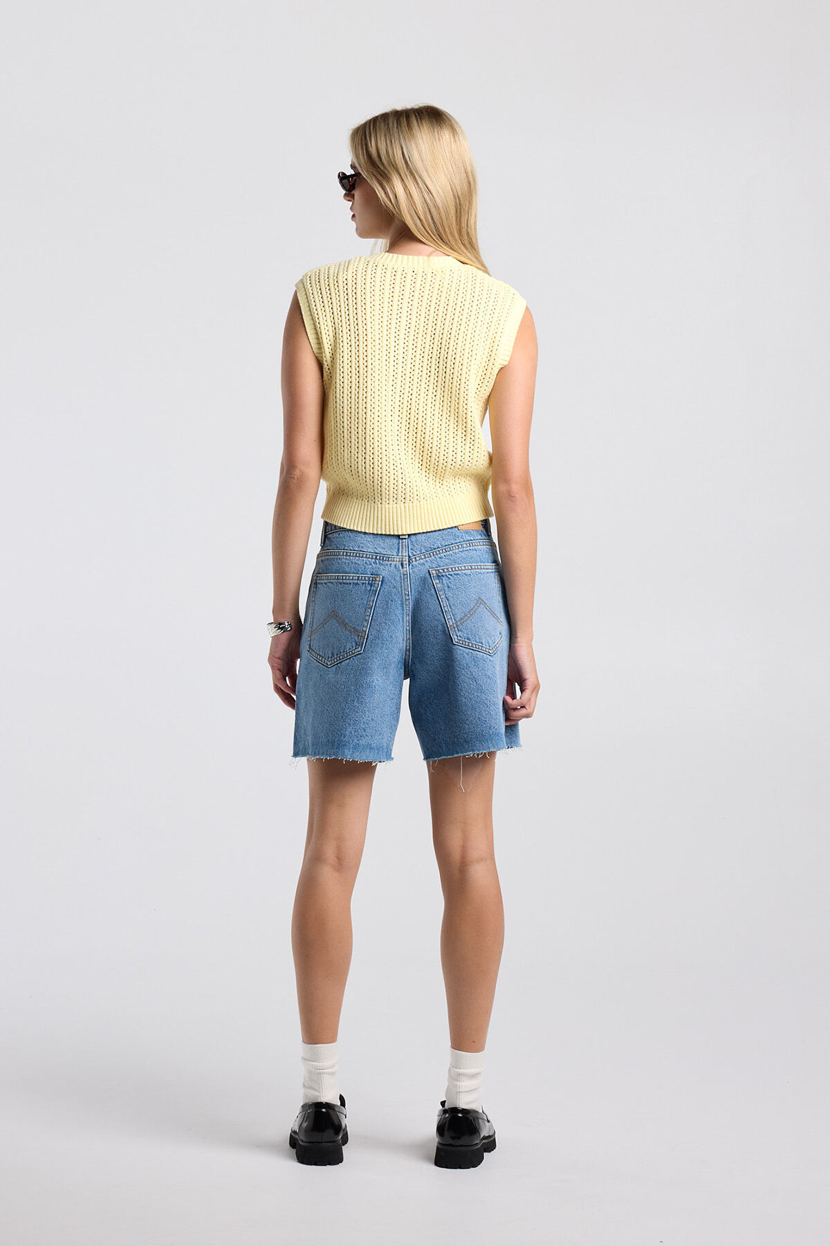 Georgina image number 2