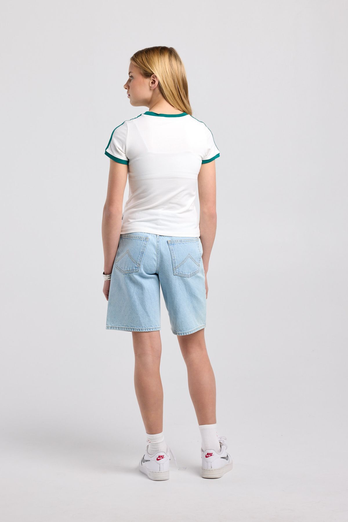 Elieke Jr image number 2