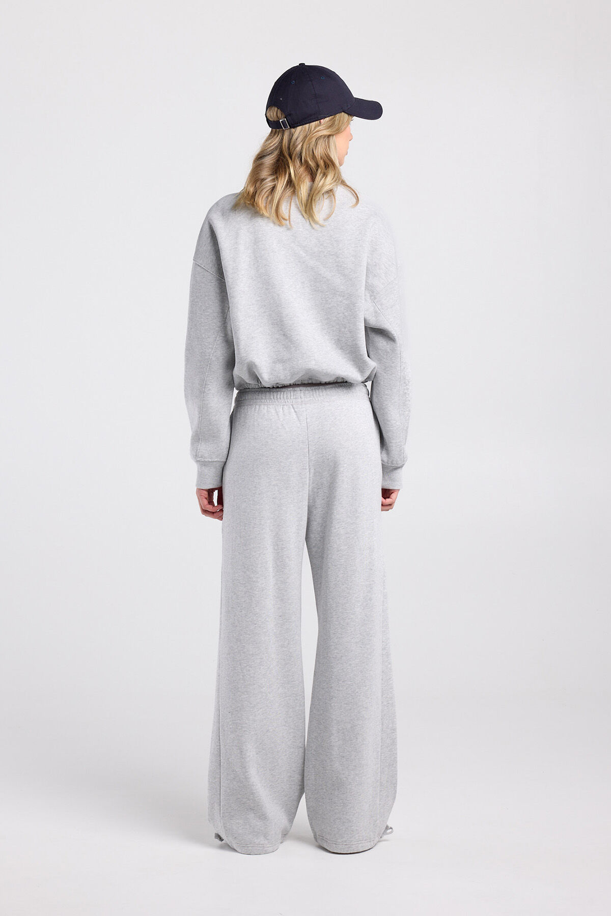 Skylar image number 2