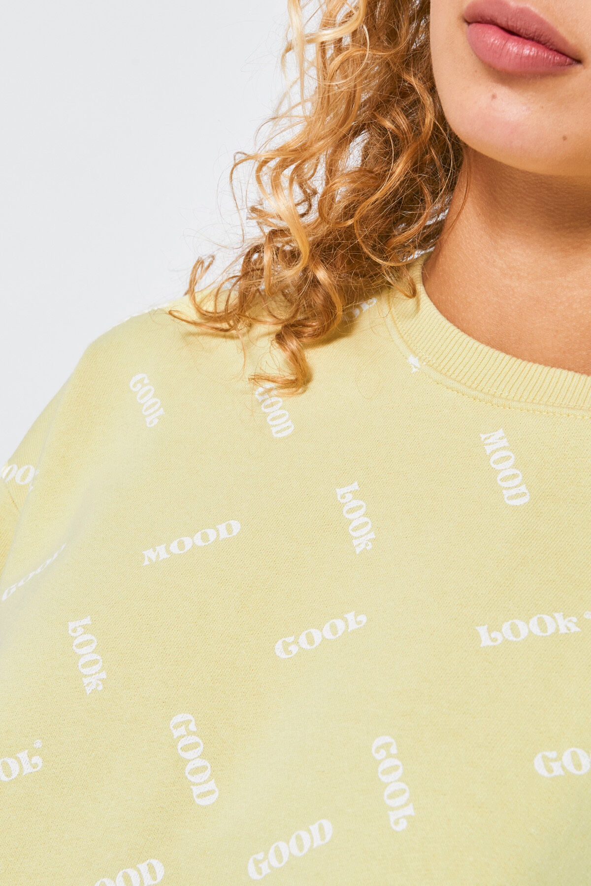 Sweat Stormi image number 3