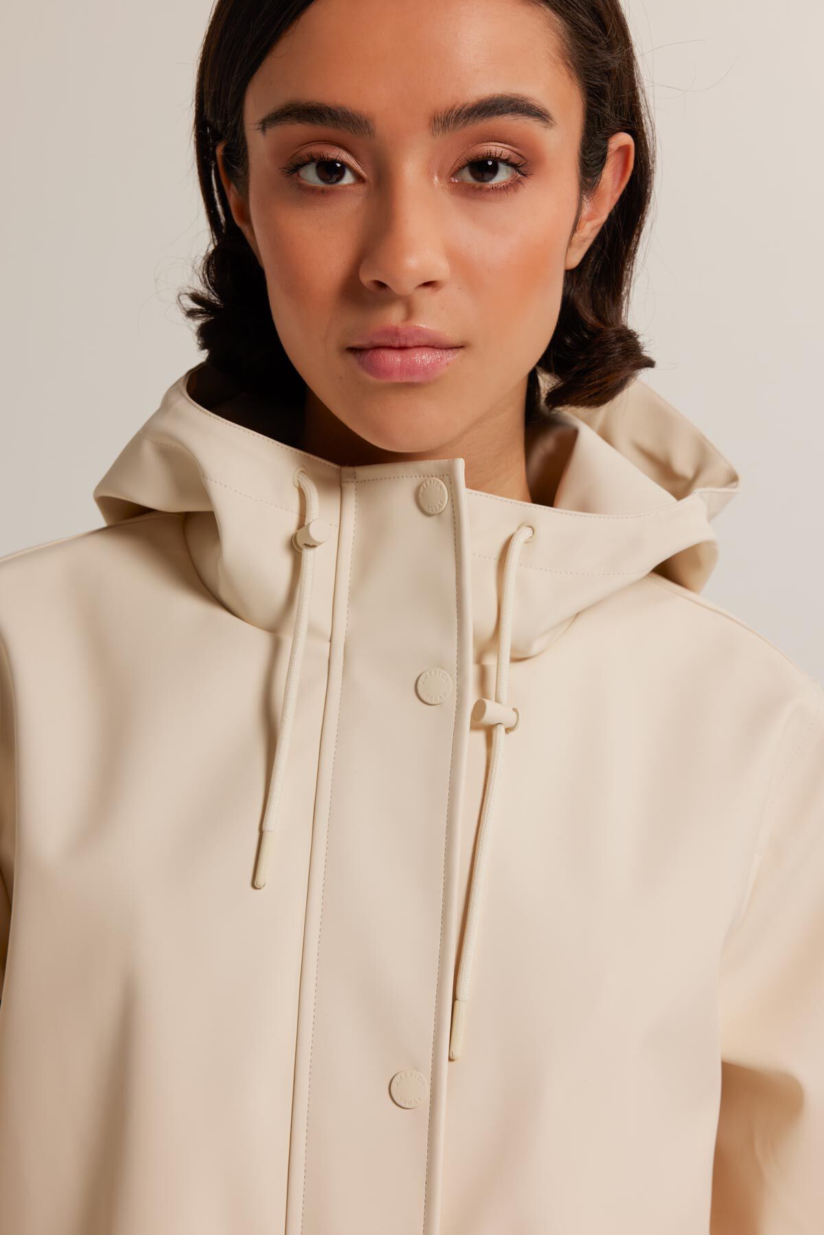 Imperm&eacute;able Janah image number 3