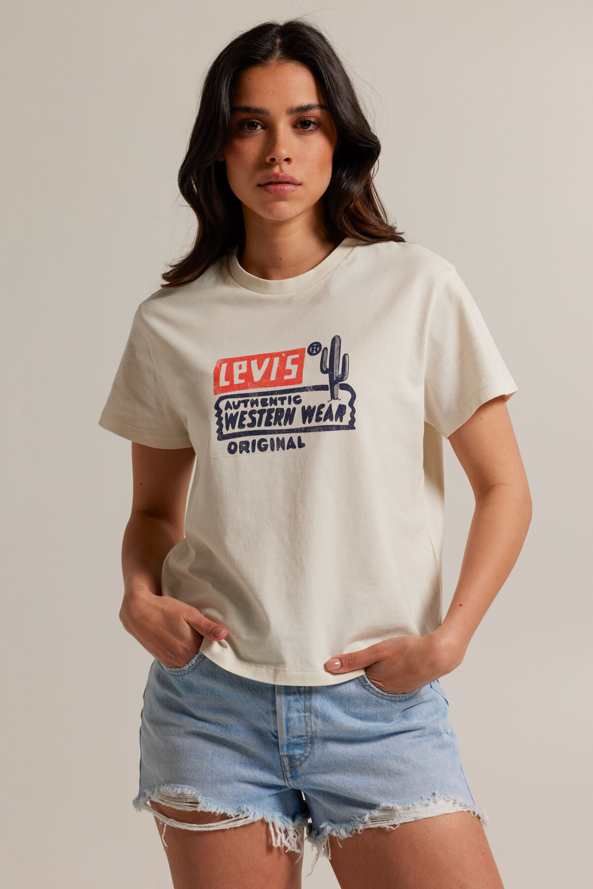 Dames Levi s T shirt Graphic classic tee Off white