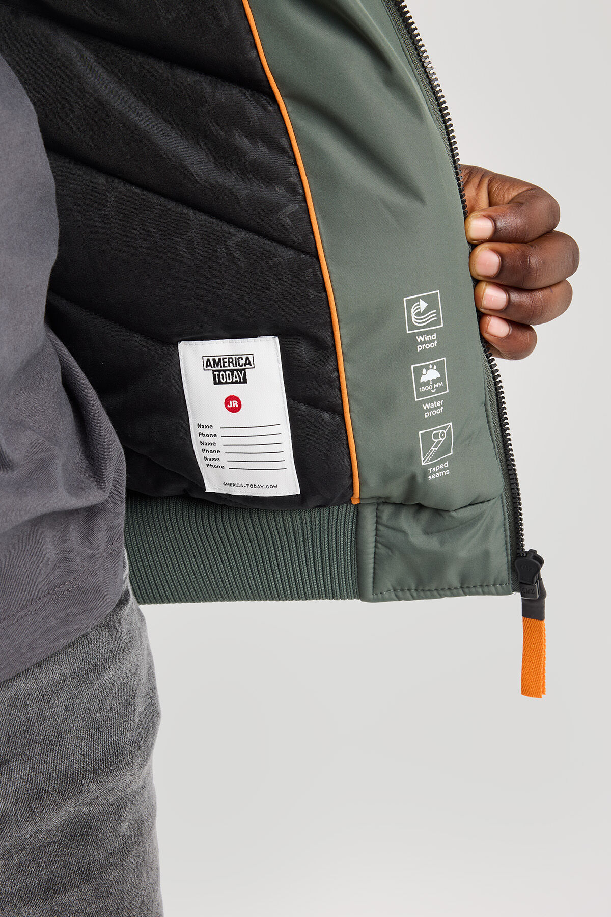 Hooded bomber Justin Jr image number 3