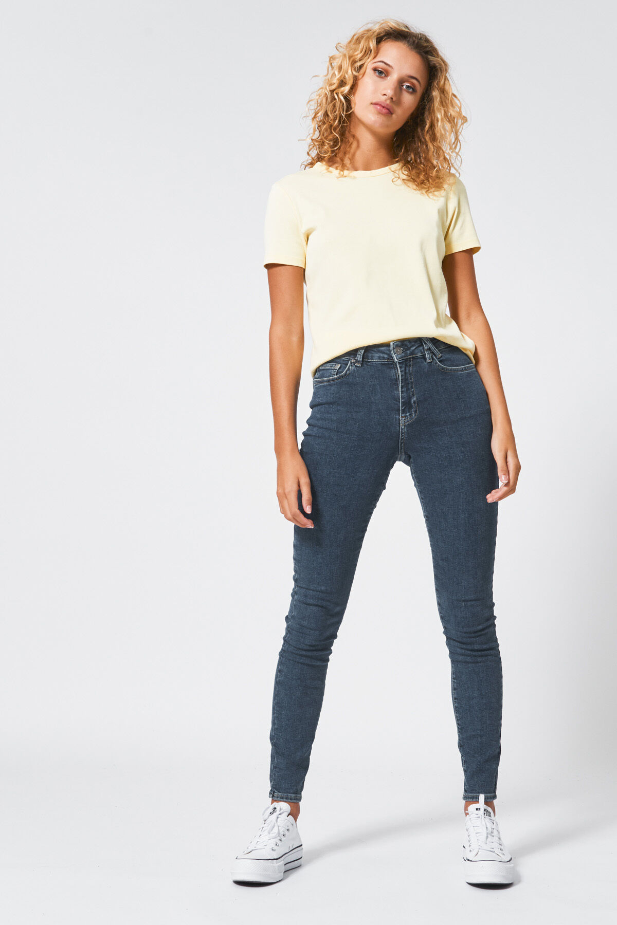 Jeans Faith image number 0