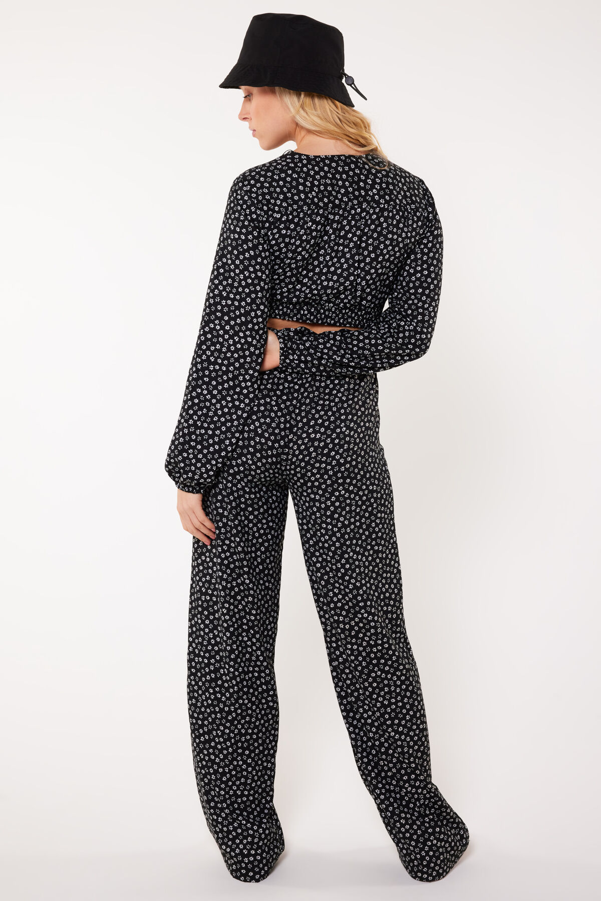 Trousers Pixie image number 2