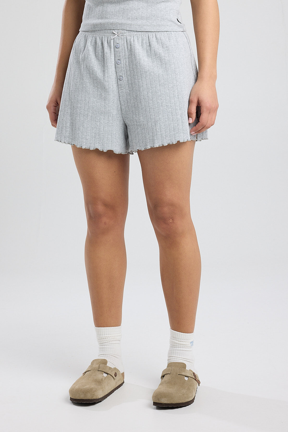 Short Loula image number 0