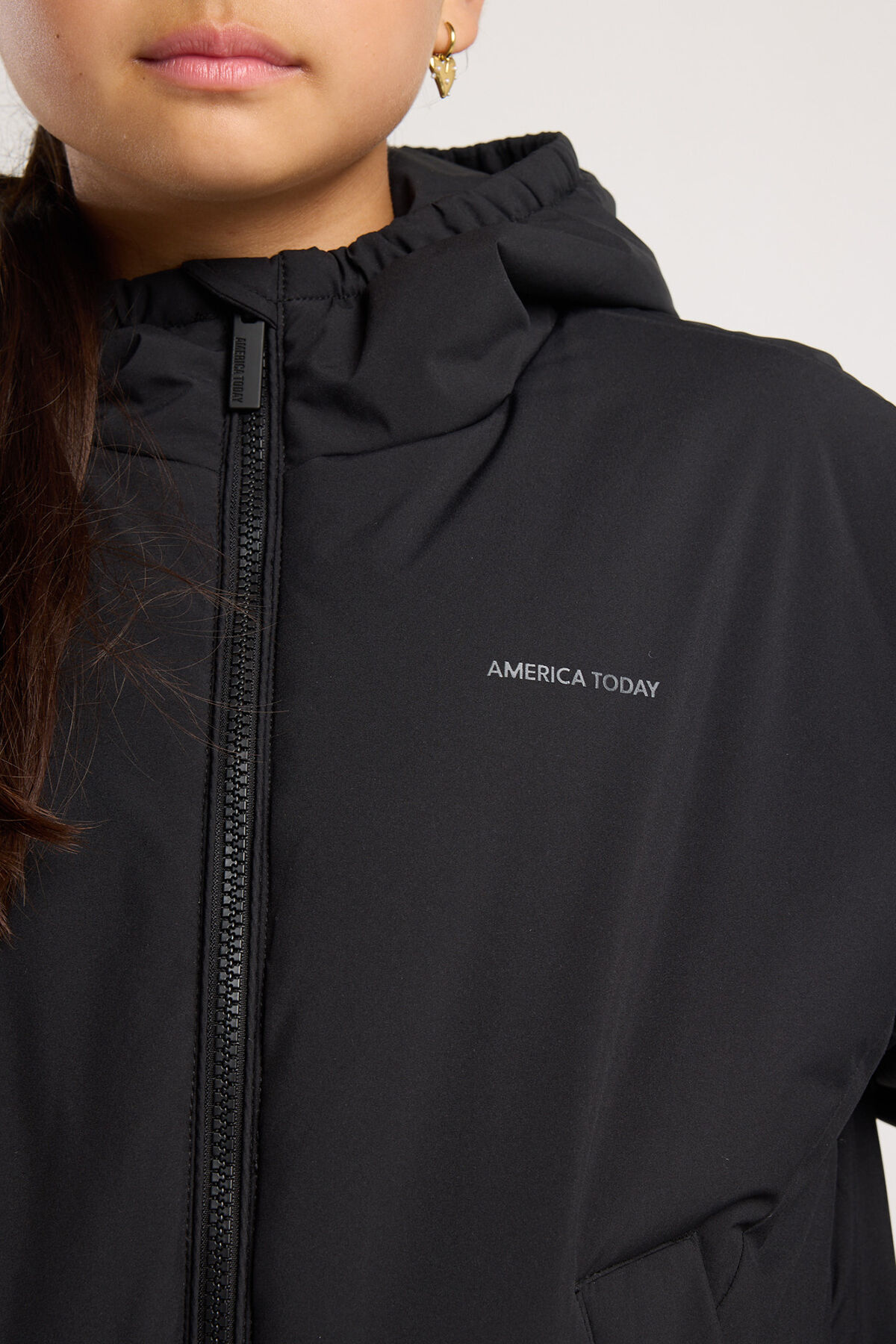 Jillian JR image number 3