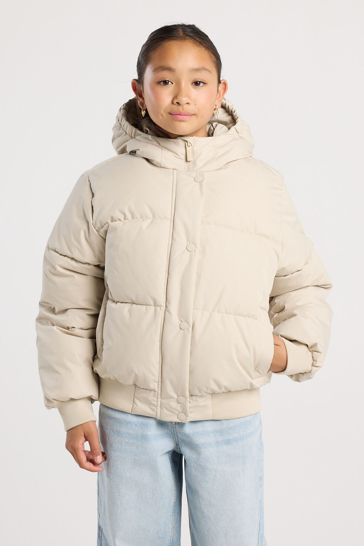 Julie jr image number 0