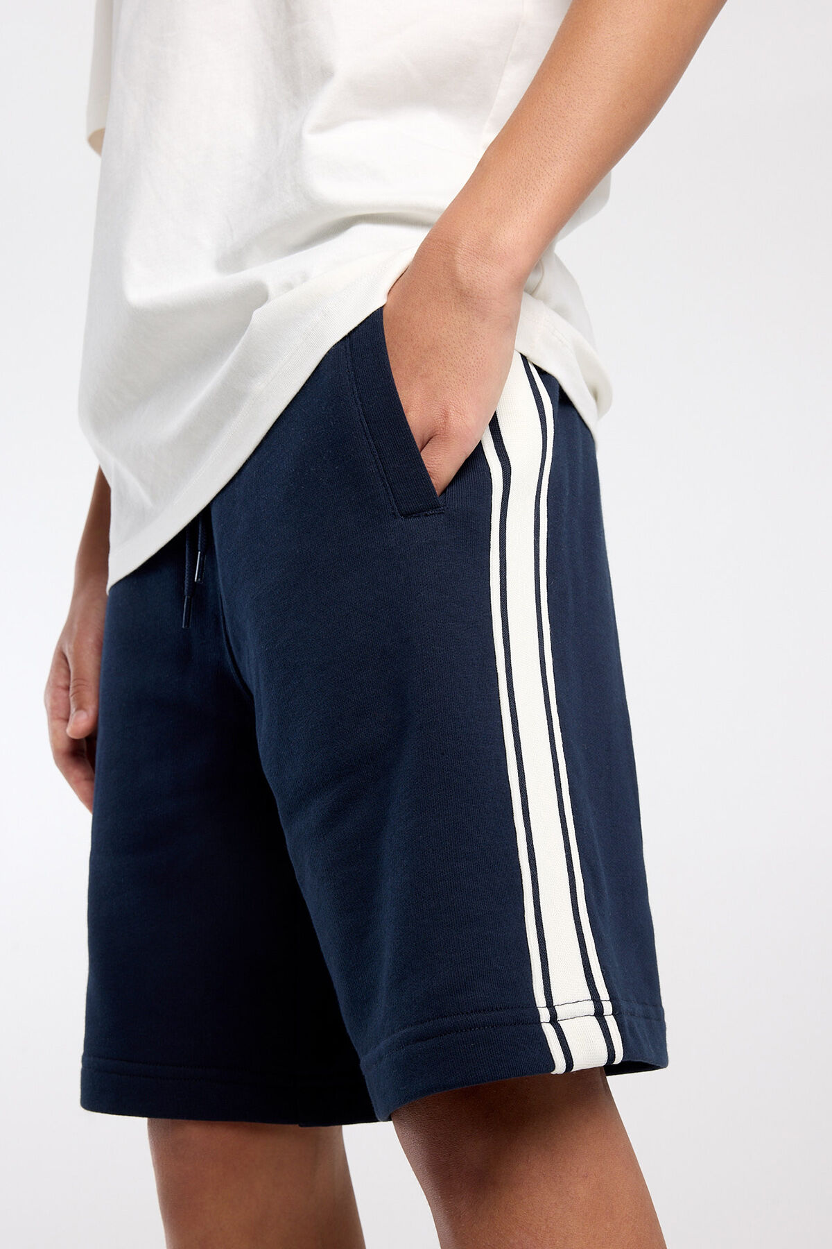 Sev JR image number 3