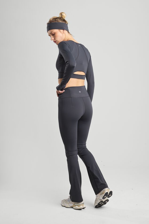 Leia sports leggings image number 2