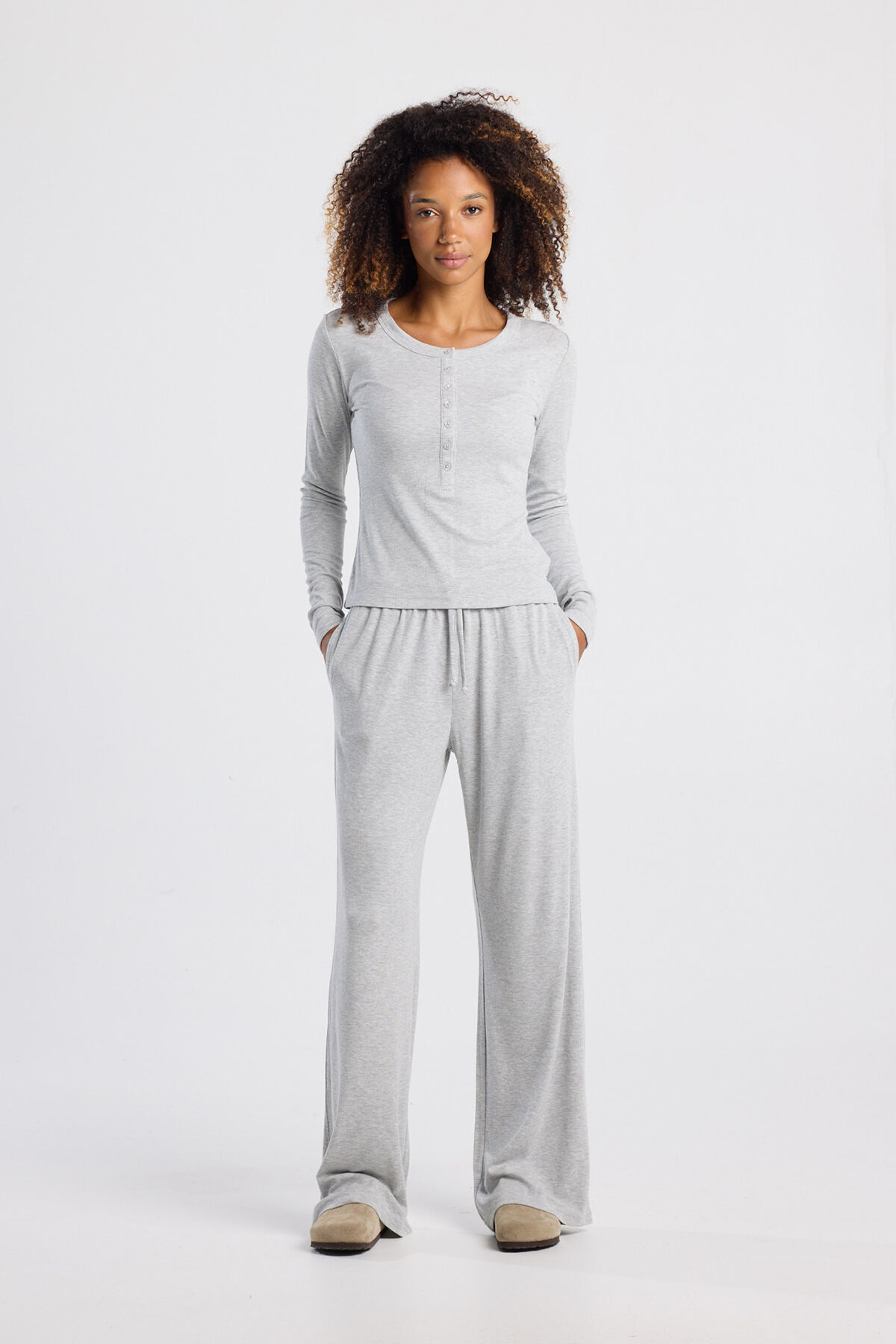 Chloe image number 1