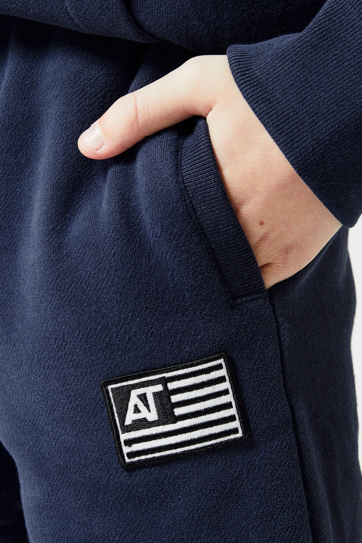 Jogging pants Conner Jr image number 3