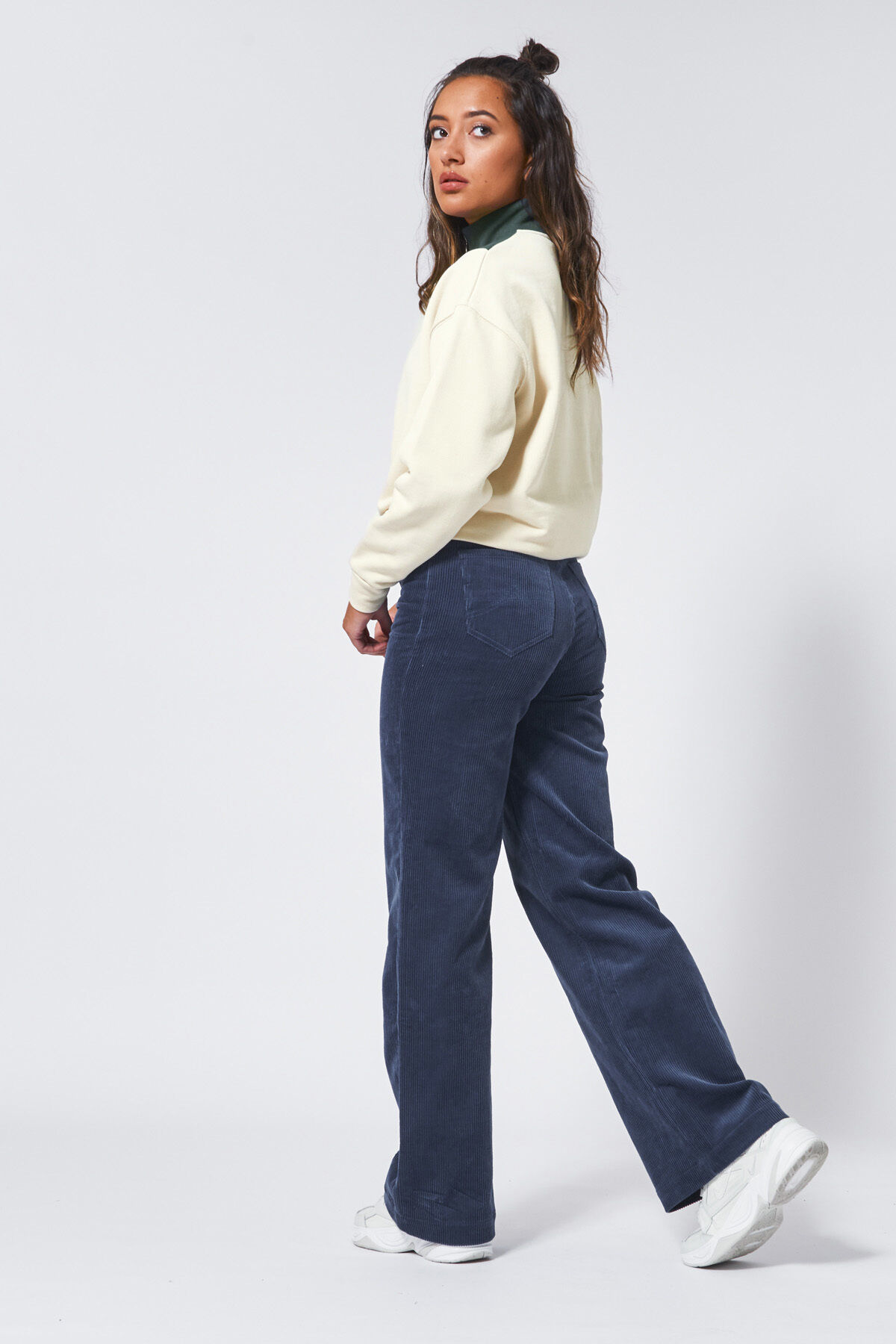 Sweater Siem image number 2