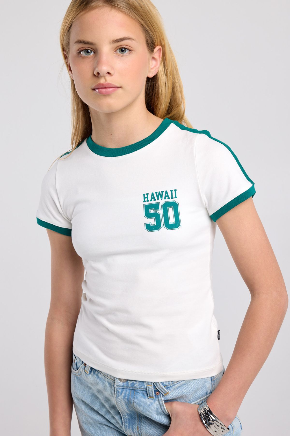 Elieke Jr image number 3