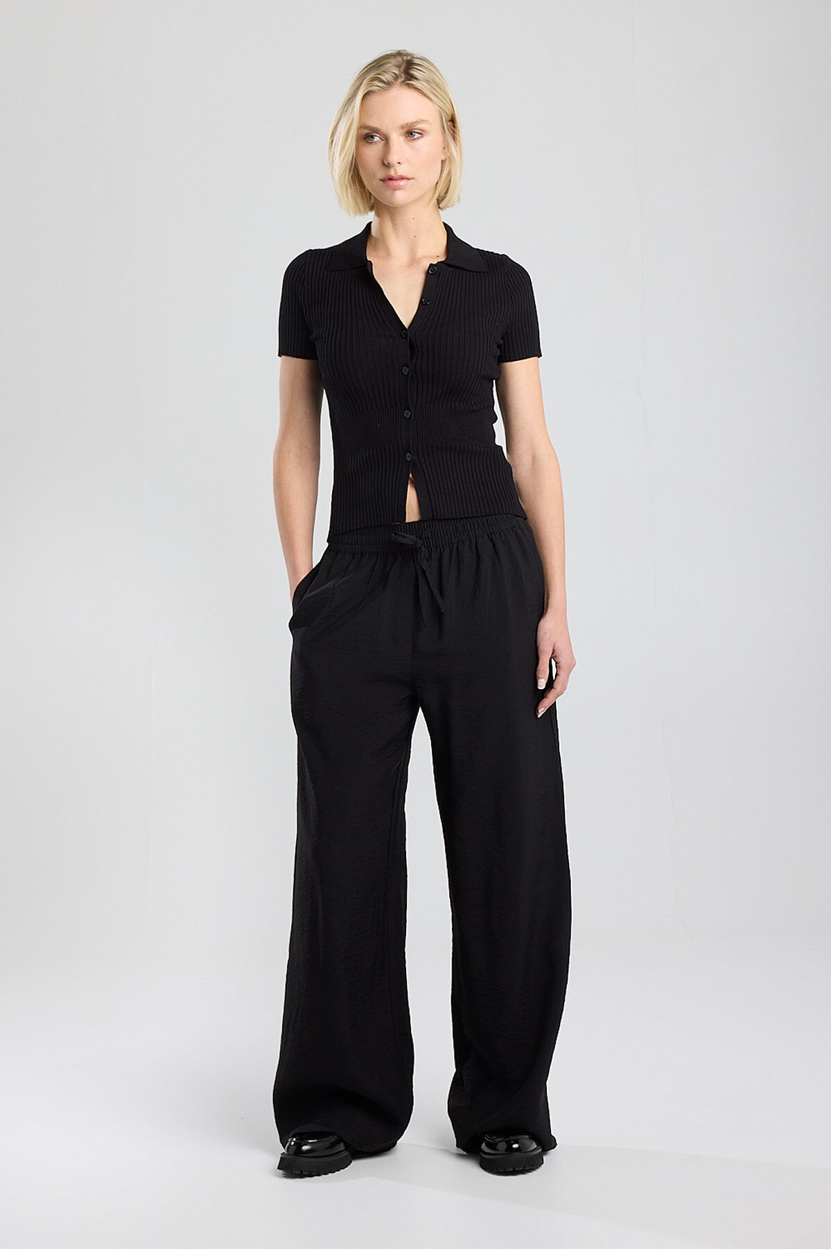 Phillis image number 1