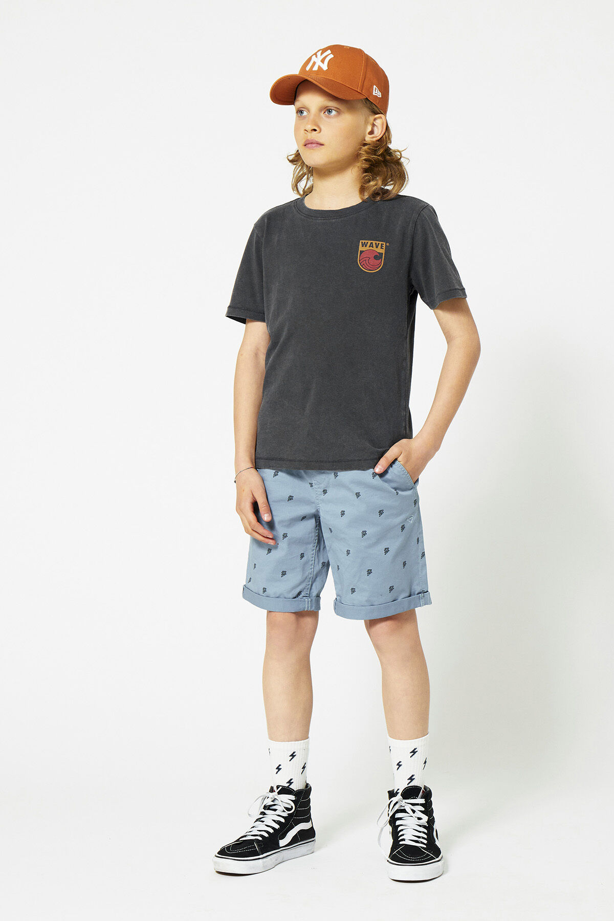 Short Nixon Jr image number 0