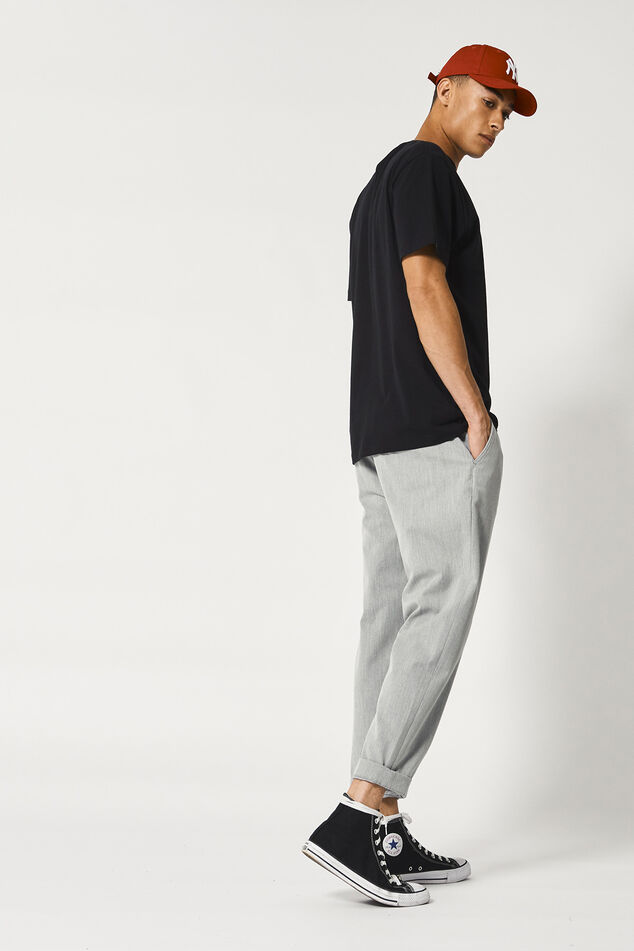 Chino Phyllon image number 2