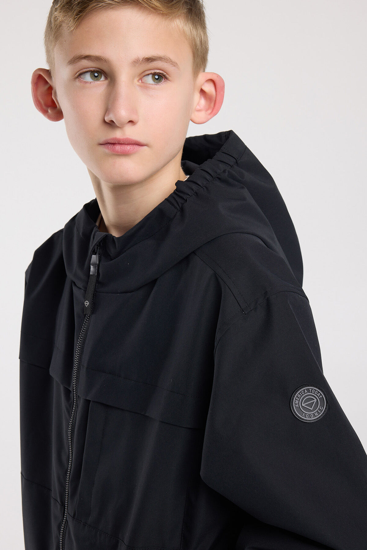 Jarrell JR image number 3