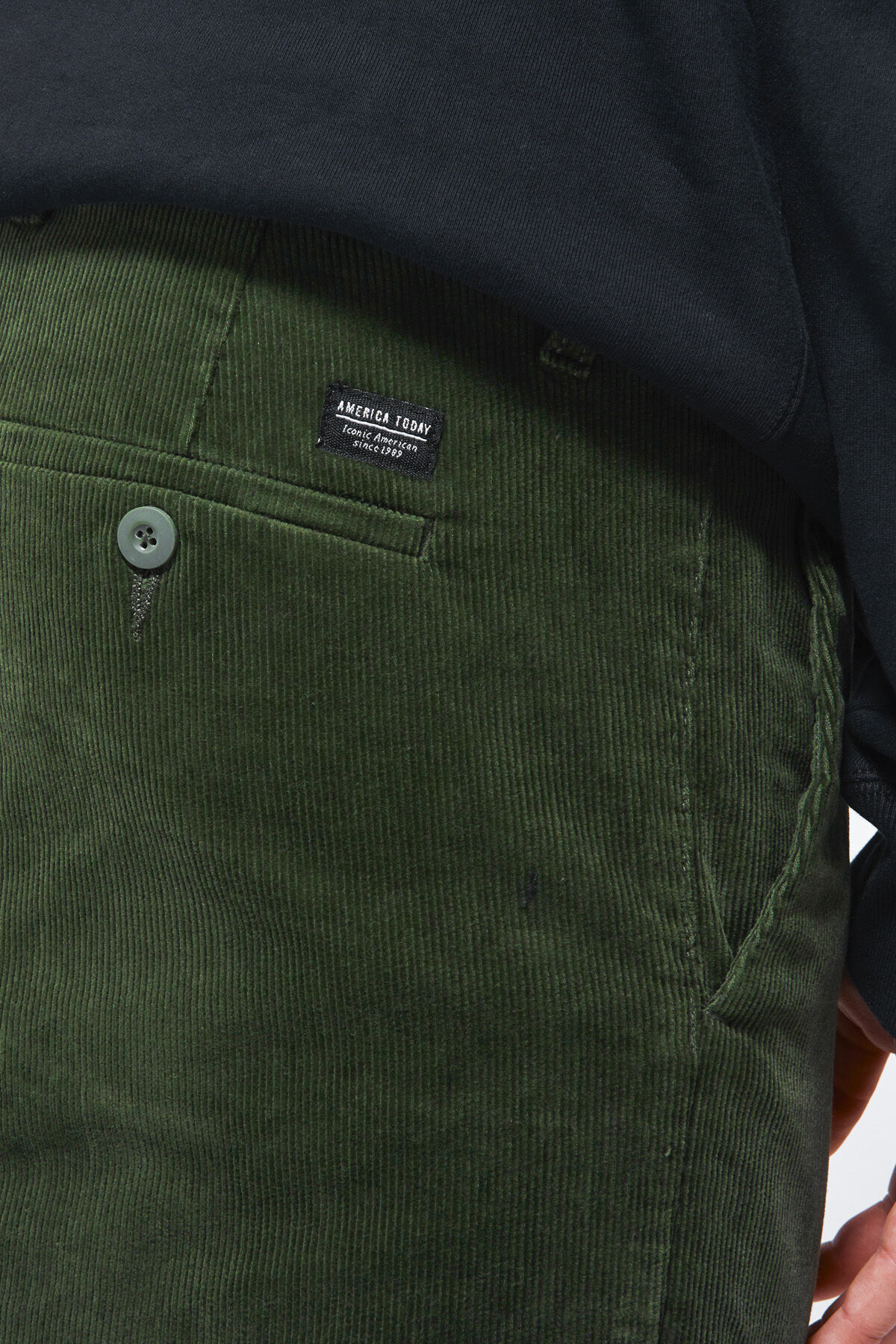 Trousers Pagan image number 3