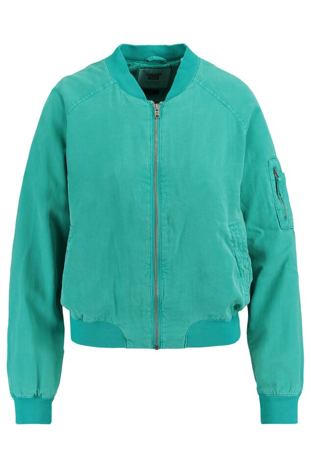 Blazer Hester image number 0