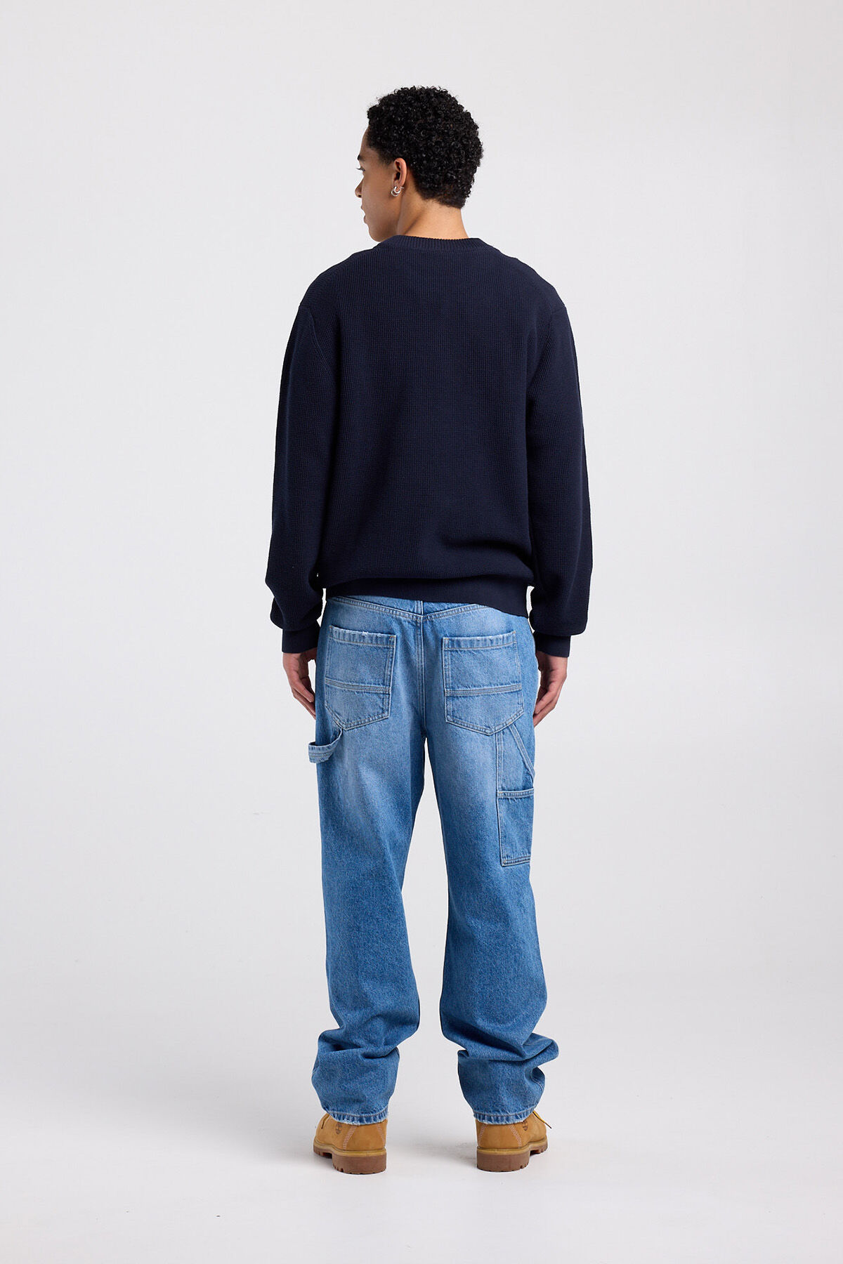 Kurtis Crew image number 2