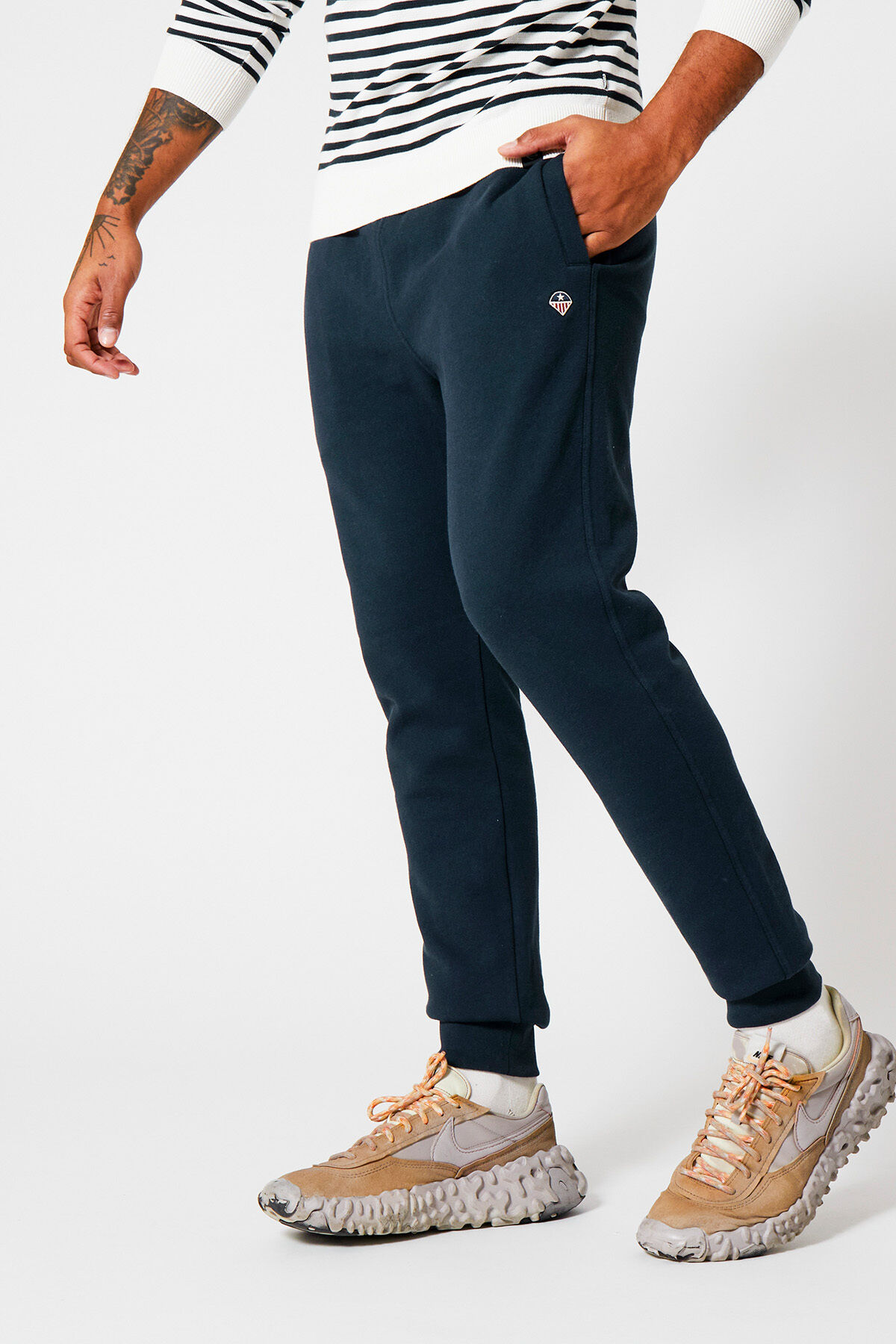 Carson image number 1