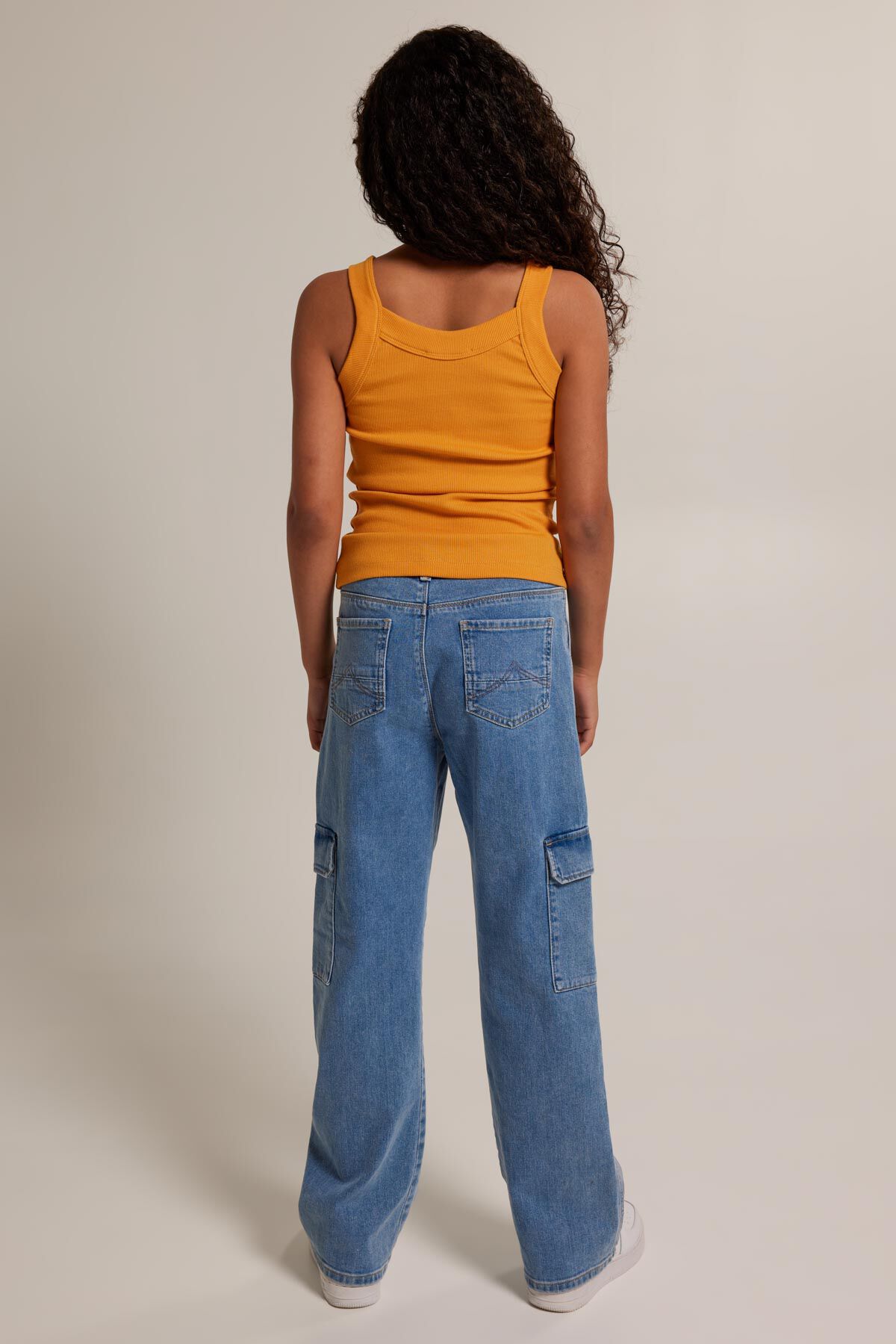 top Georgina JR image number 2