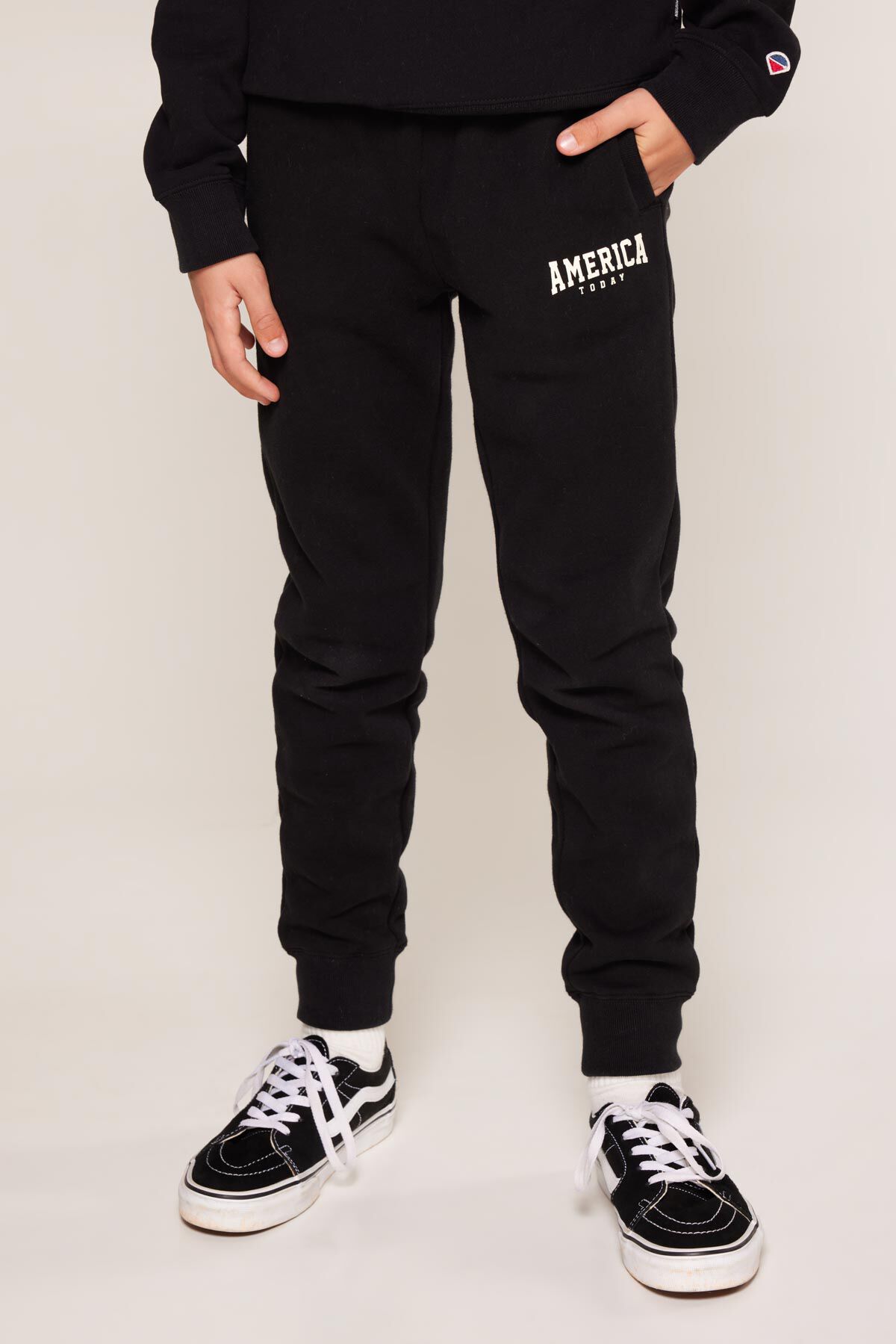 Jogging pants Connor JR image number 1