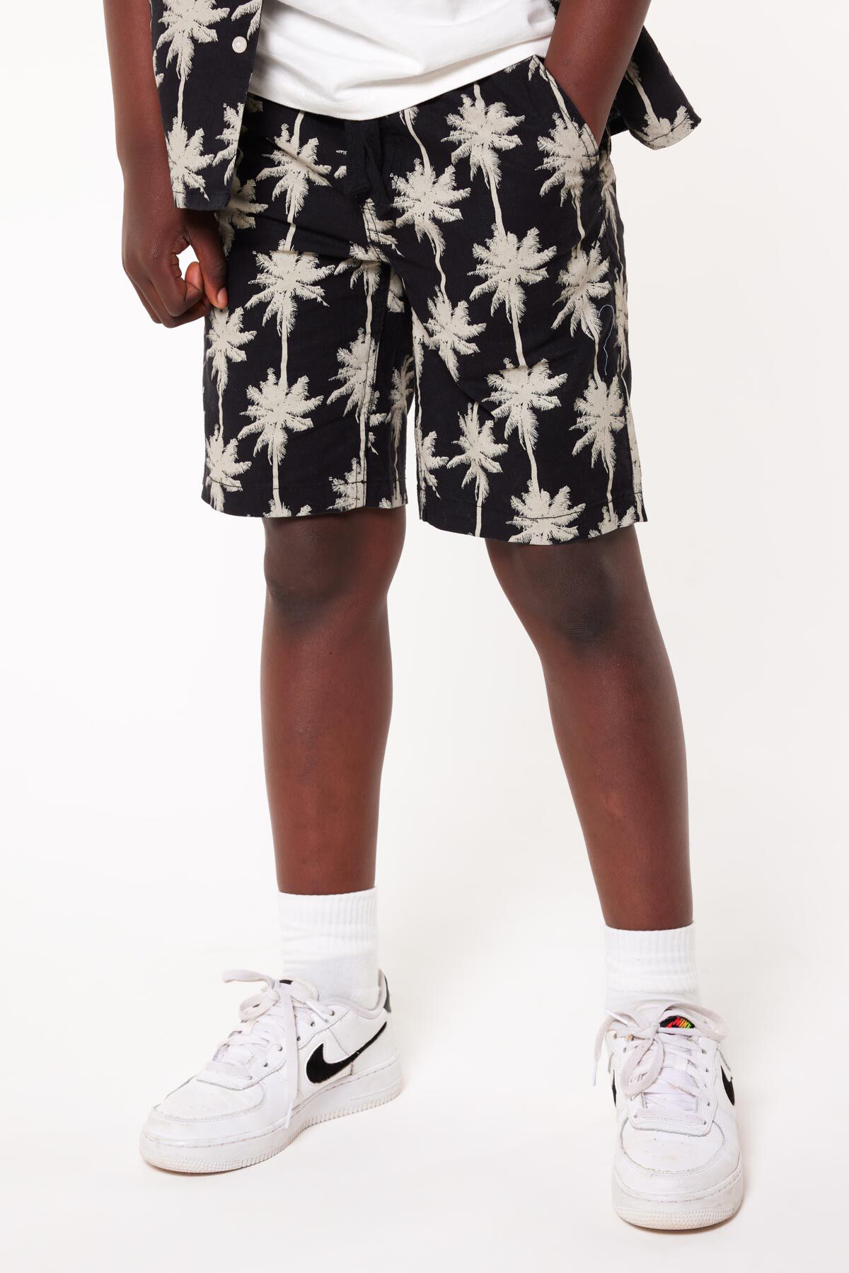 Short Nino JR image number 0