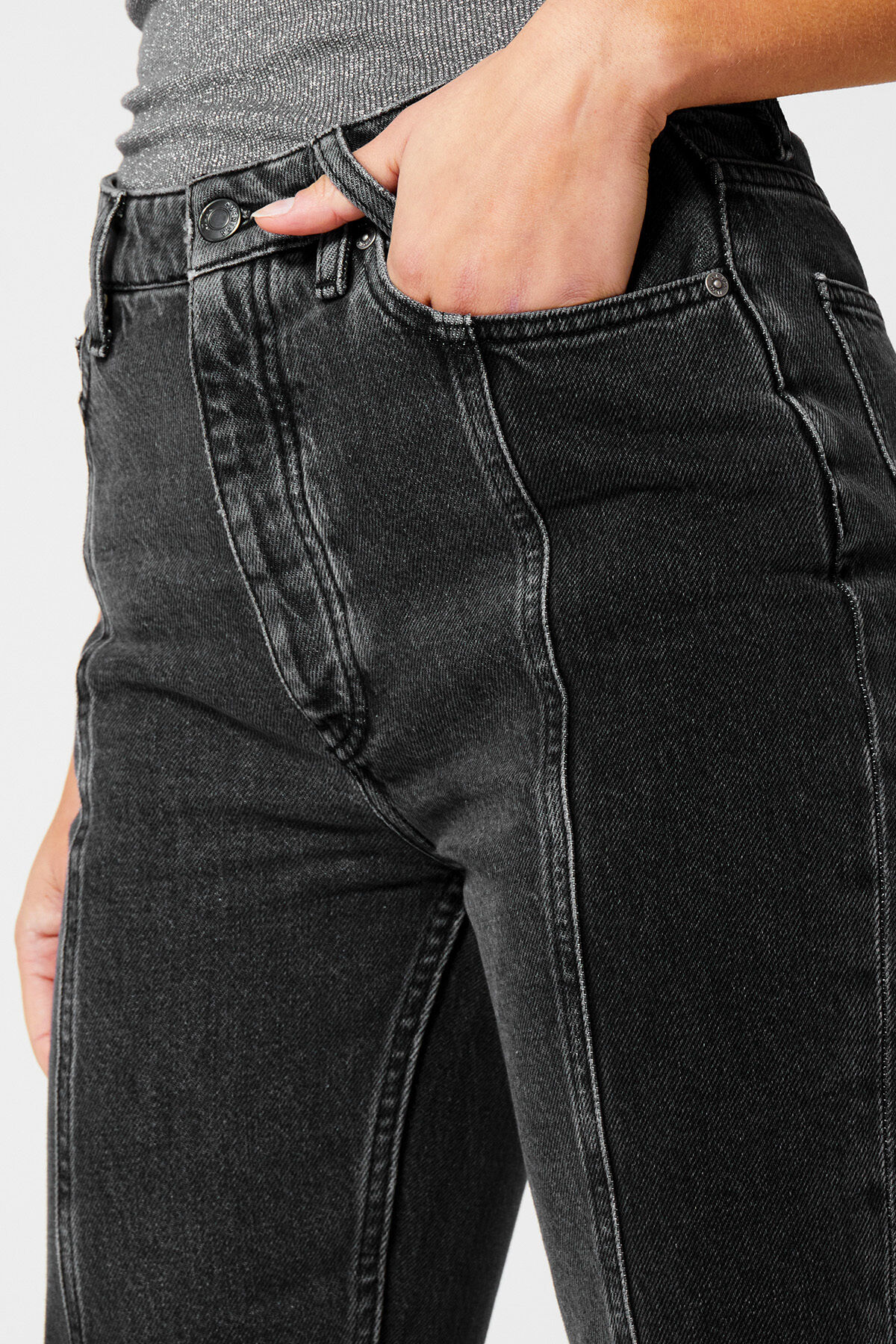 Jadan Colorblock image number 3