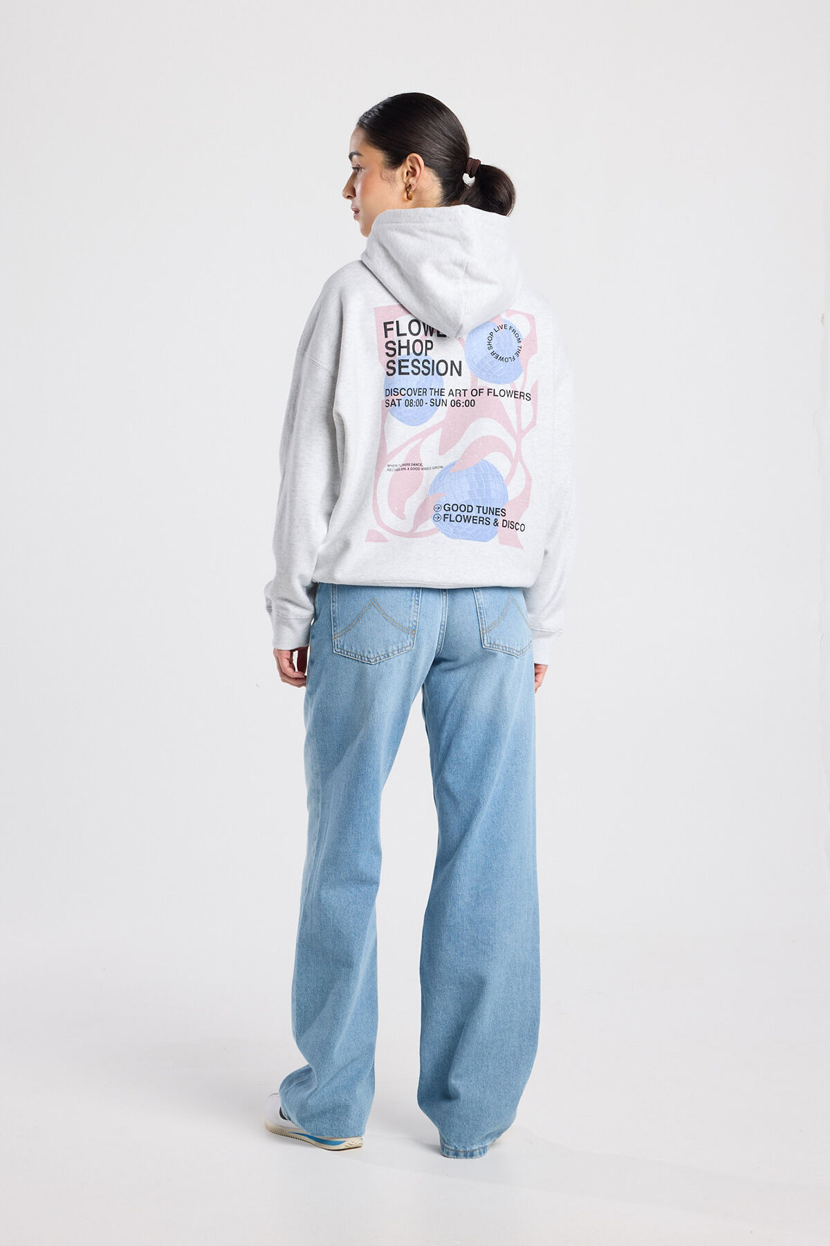 Salina Hood image number 2