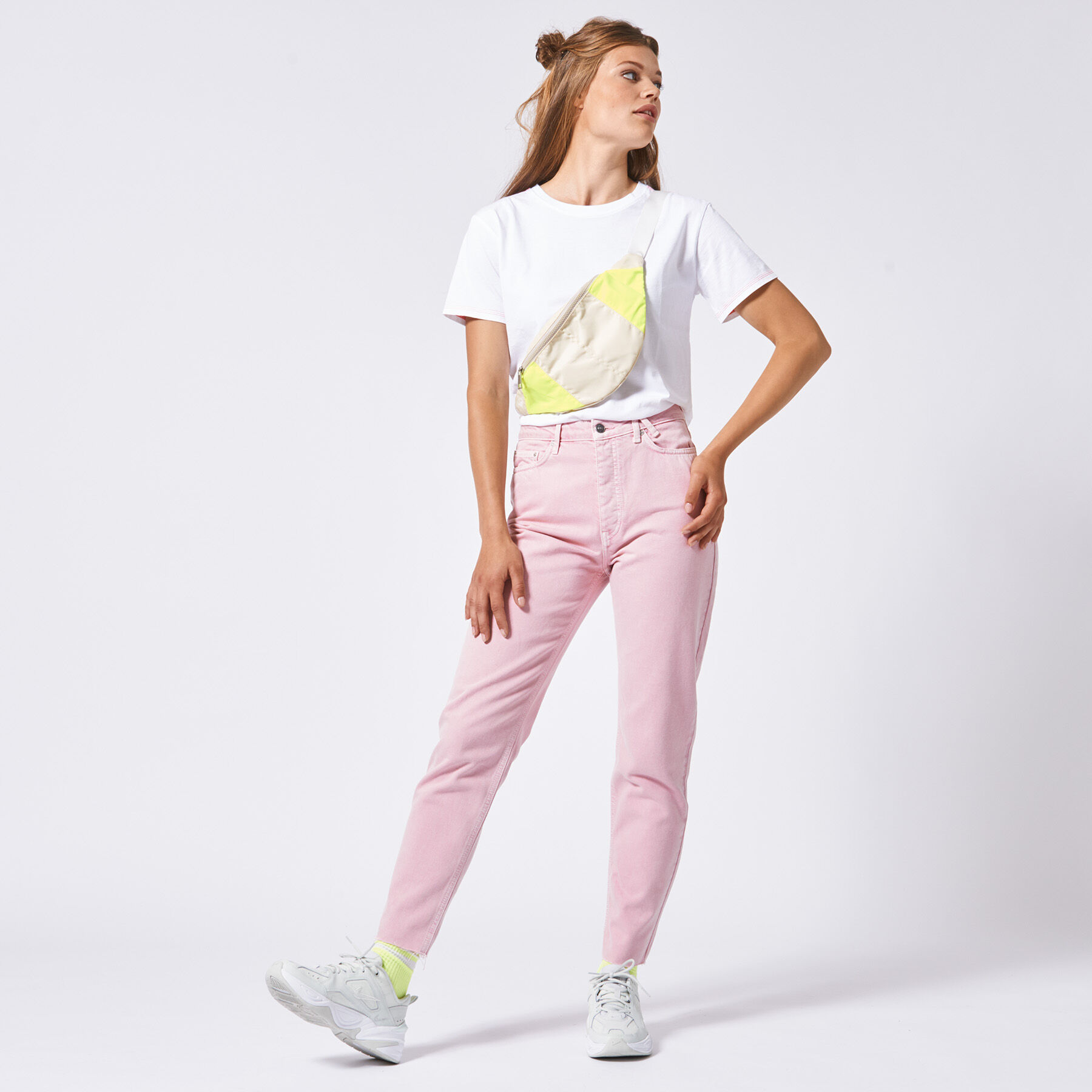 america today mom jeans