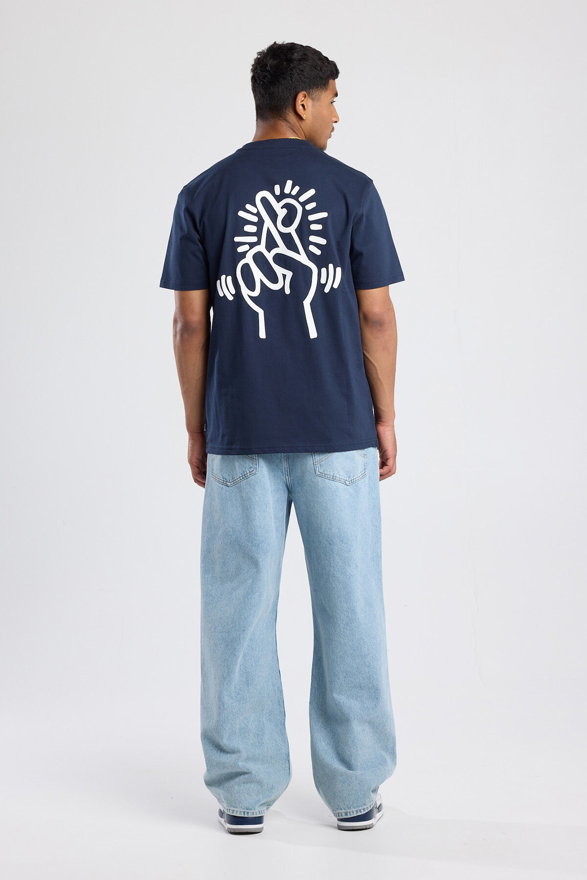 Easton image number 2