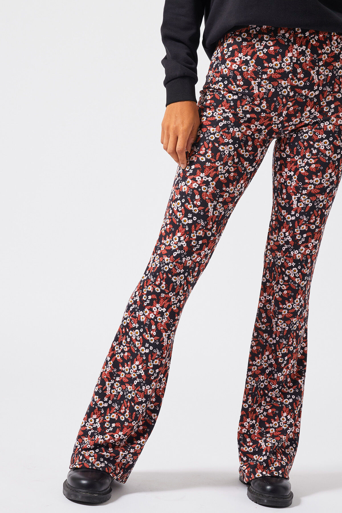 Flared pants Cindy image number 1